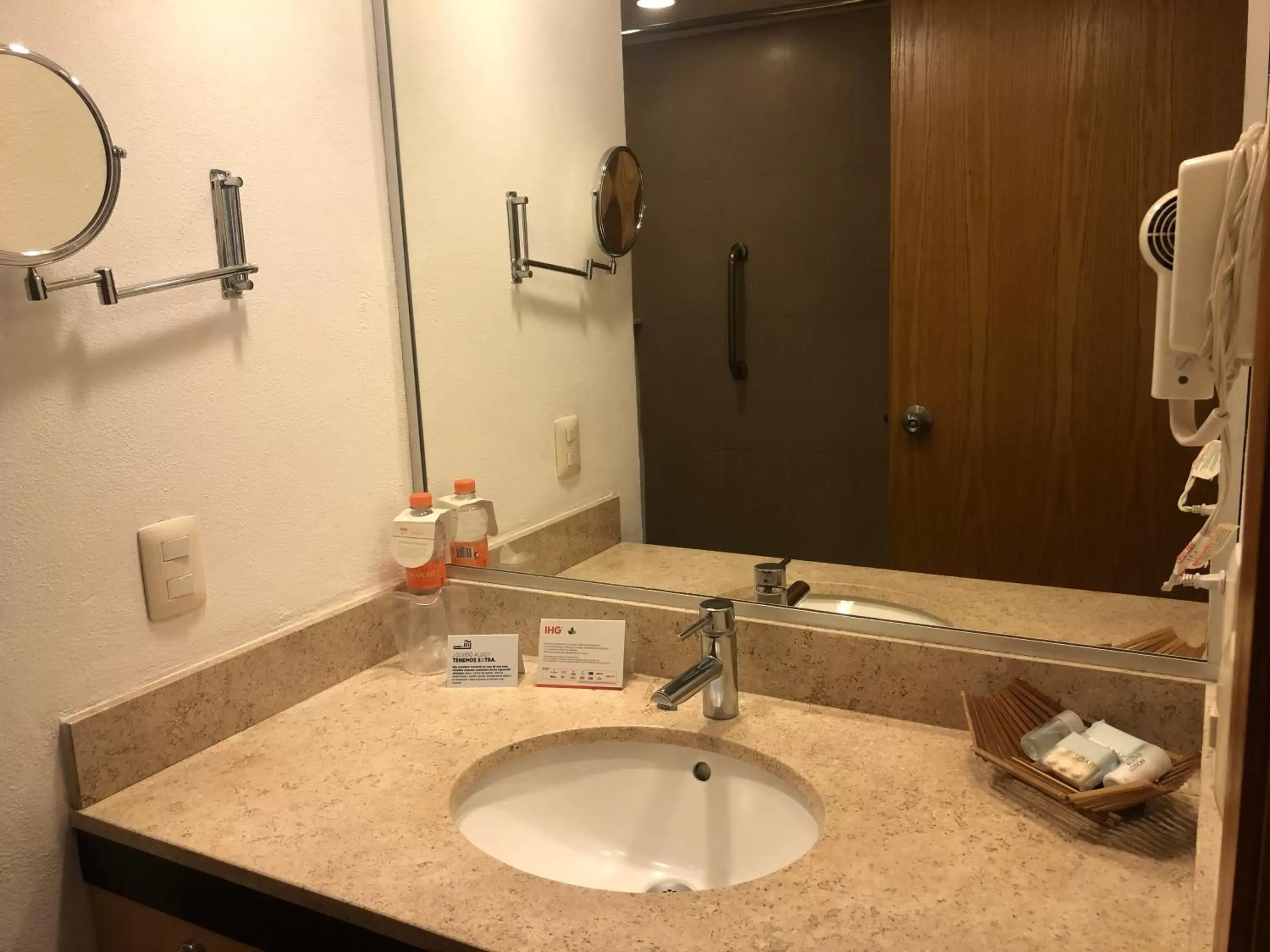 Bathroom in Holiday Inn Express Manzanillo, an IHG Hotel