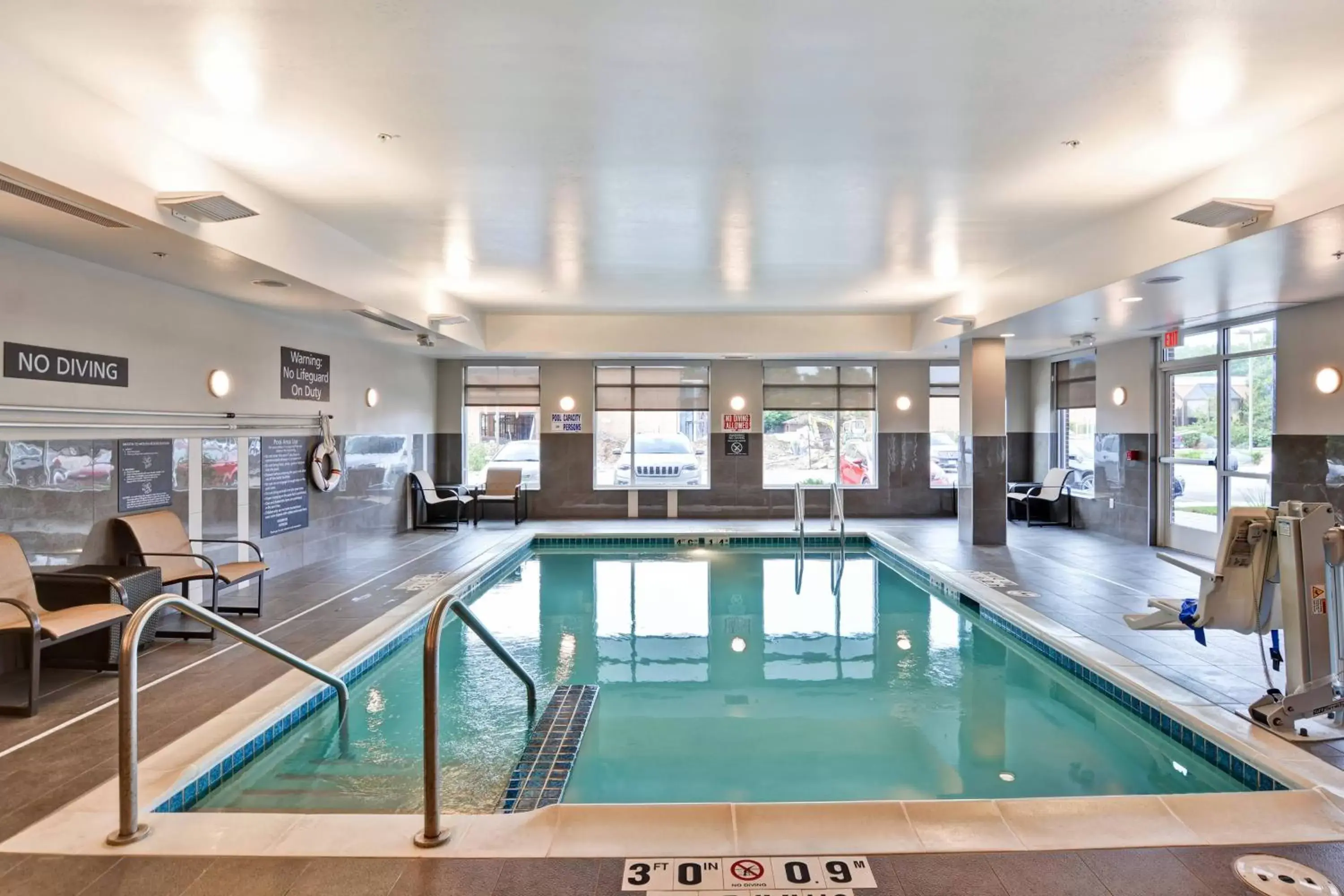 Swimming Pool in Residence Inn by Marriott Milwaukee North/Glendale