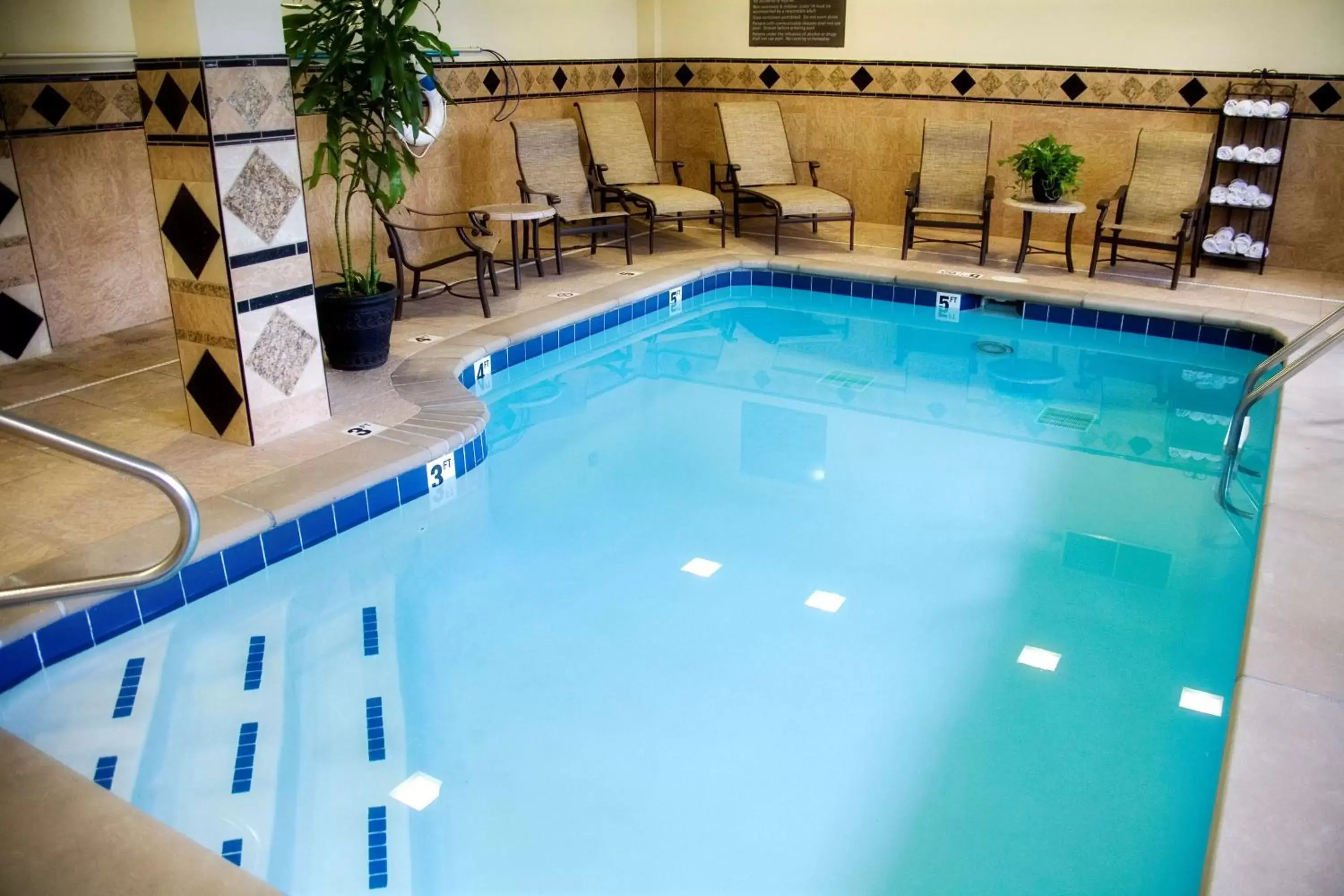 Pool view, Swimming Pool in Hampton Inn & Suites Knoxville-Downtown