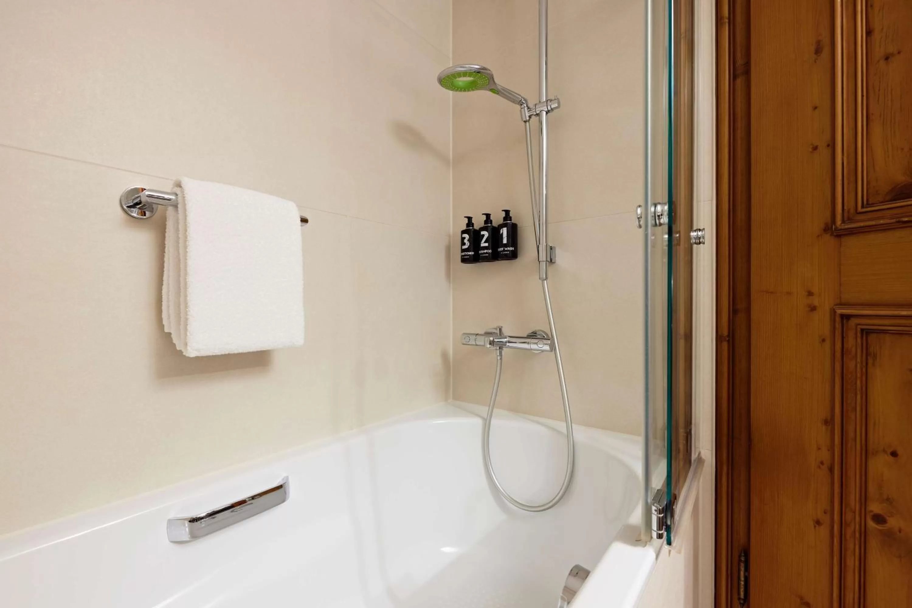 Bathroom in Parkhotel Oberstaufen