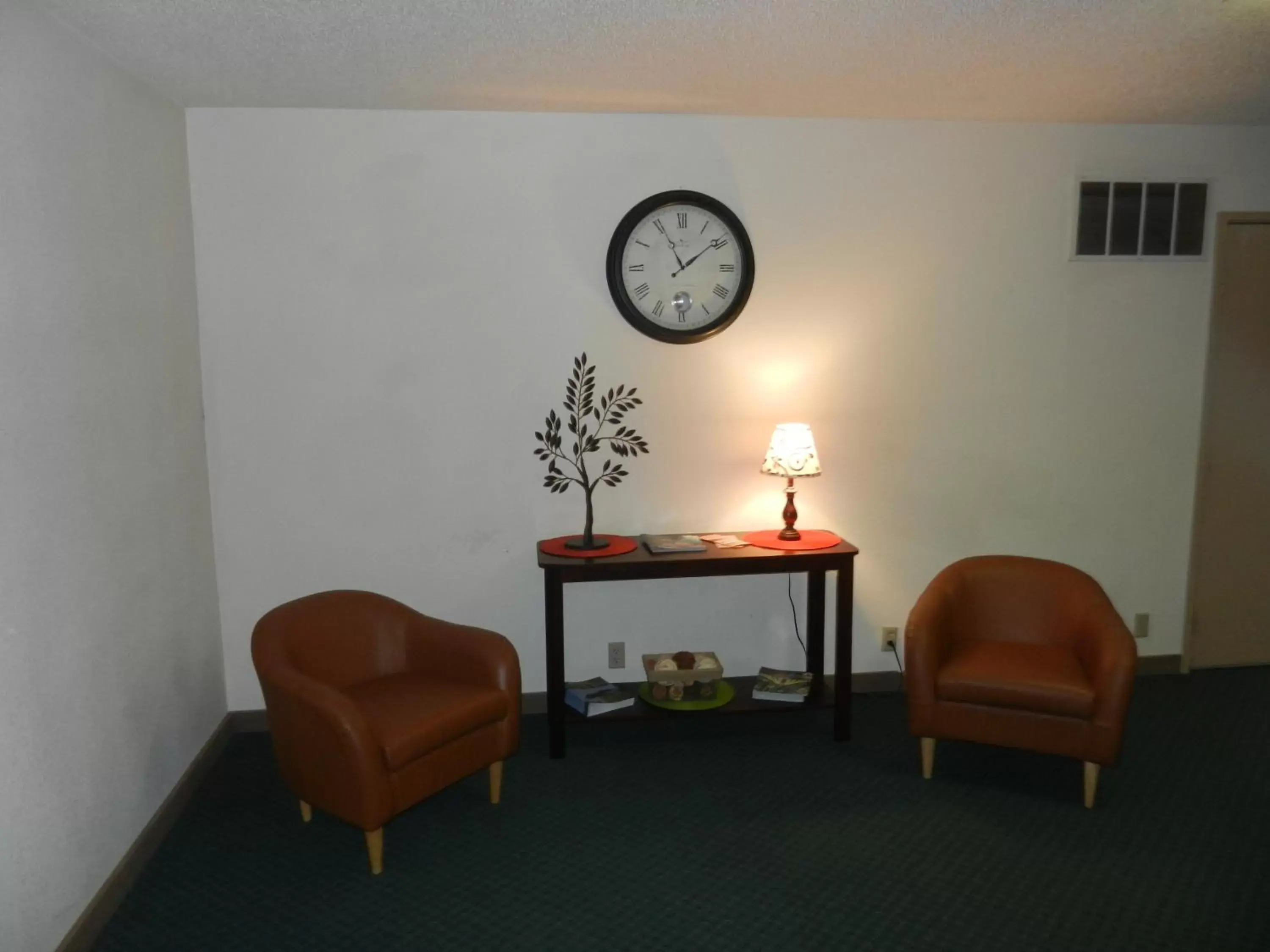 Decorative detail, Seating Area in Great Northern Motel