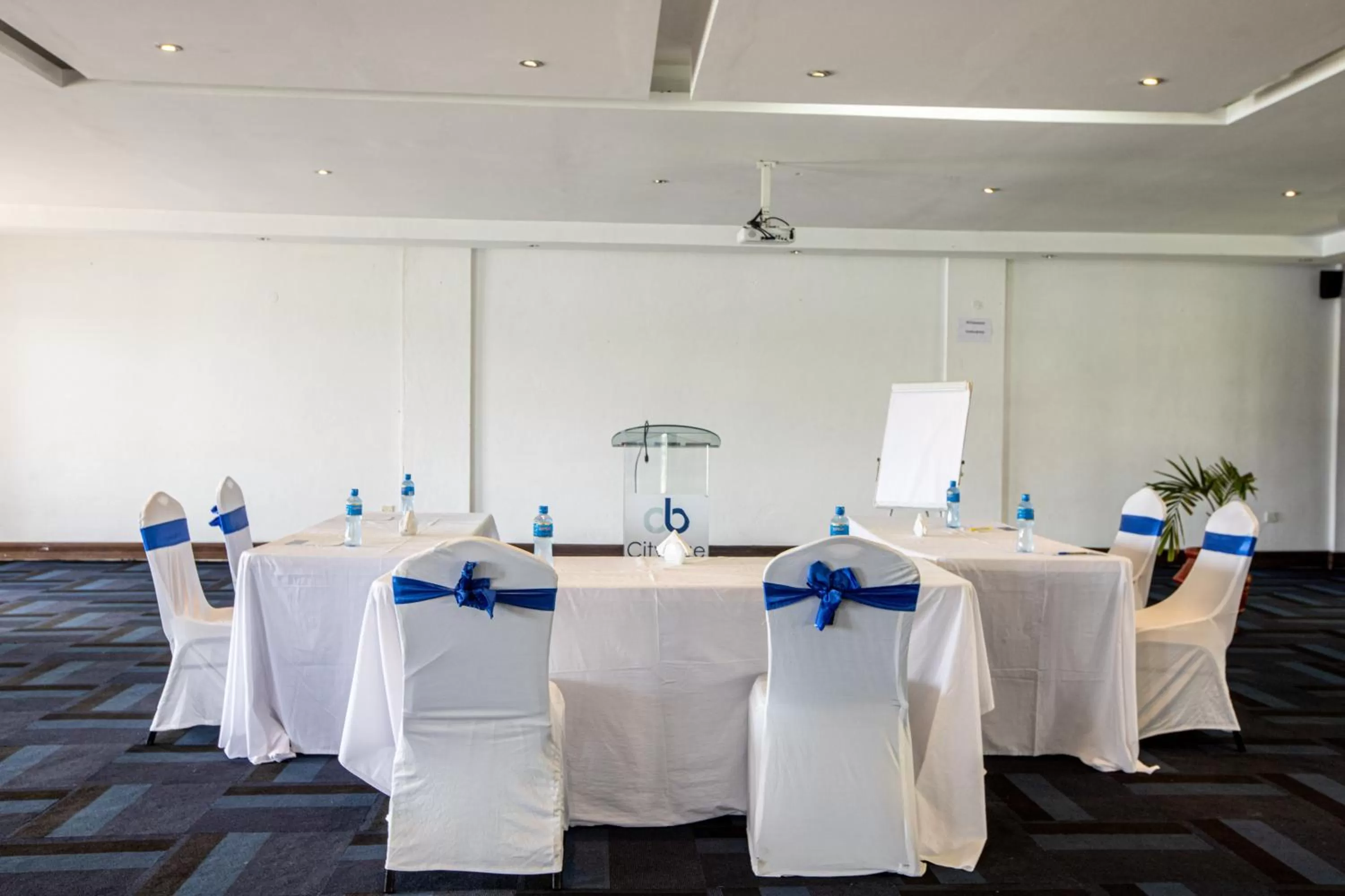 Meeting/conference room in CityBlue Creekside Hotel & Suites