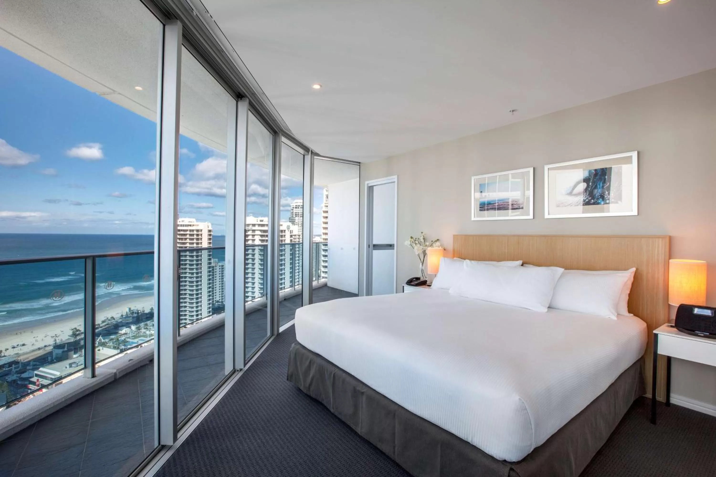 Bed in Hilton Surfers Paradise Hotel & Residences