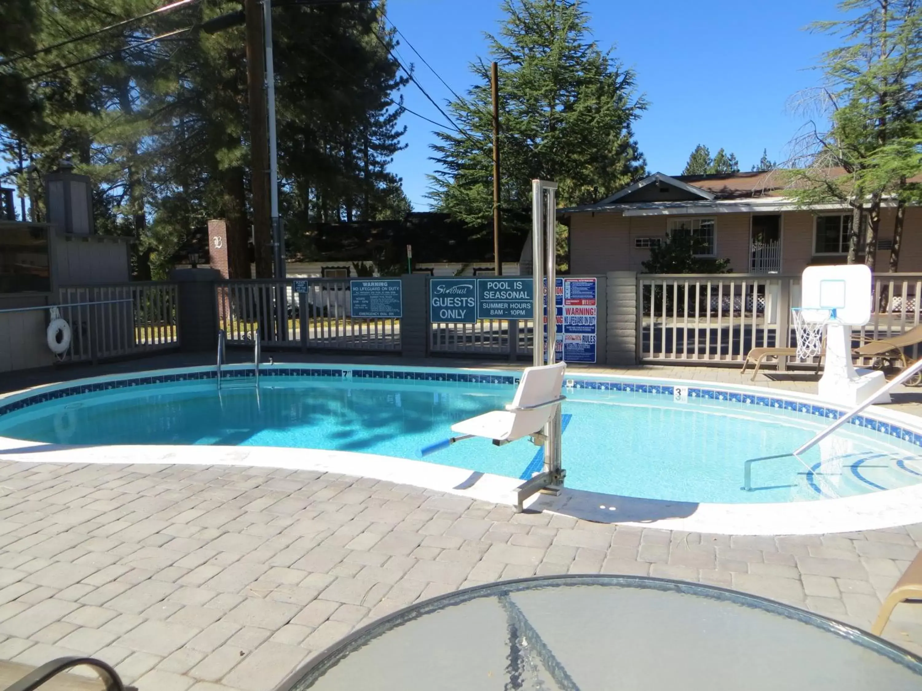 Day, Swimming Pool in Stardust Lodge