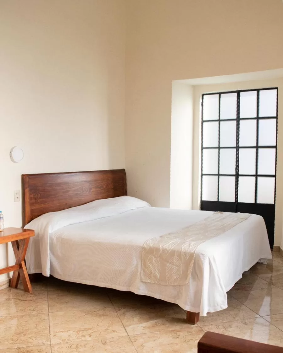 Bed in Hotel Catedral