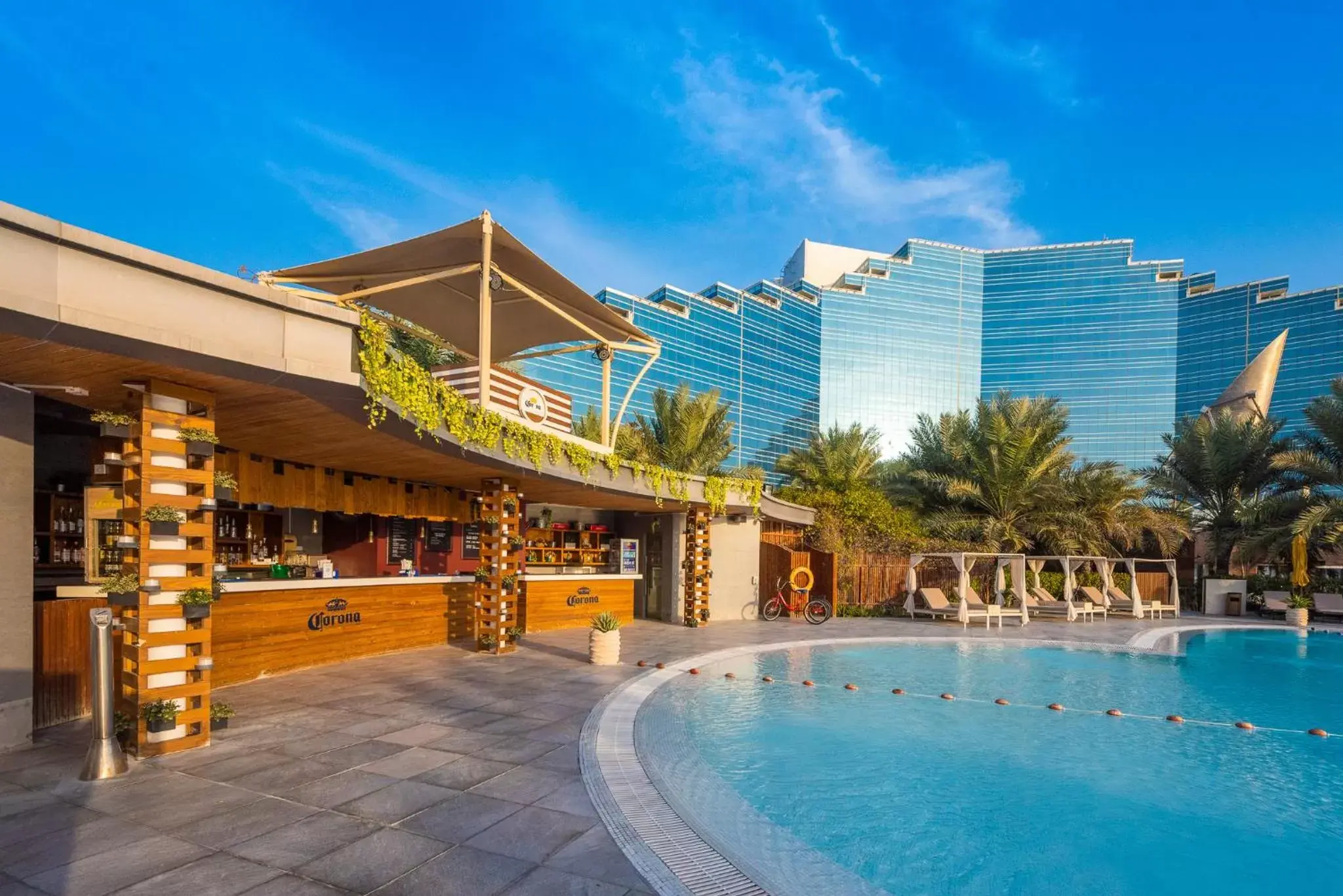 Lounge or bar, Swimming Pool in The Art Hotel & Resort