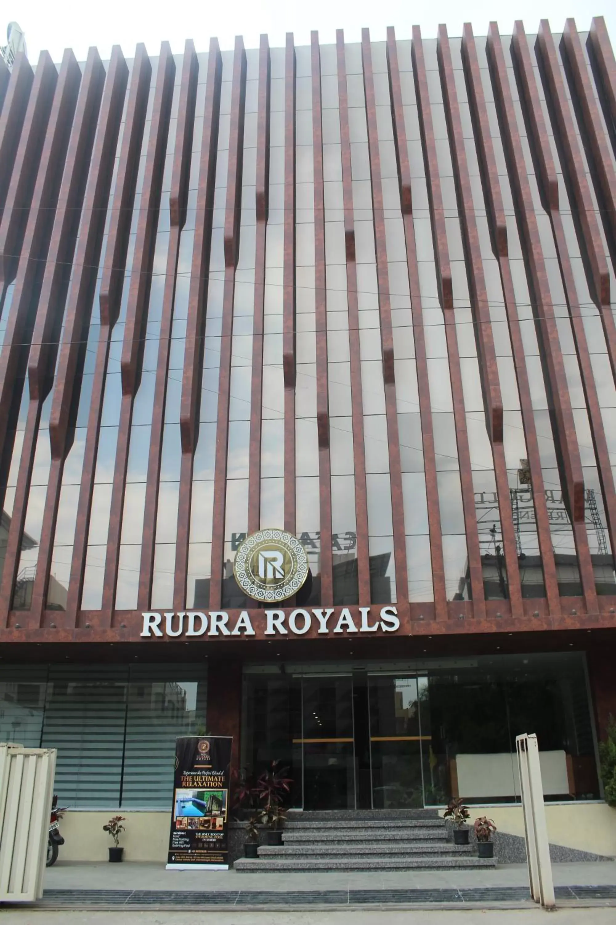 Property building in Hotel Rudra Royals Property building in Hotel Rudra Royals
