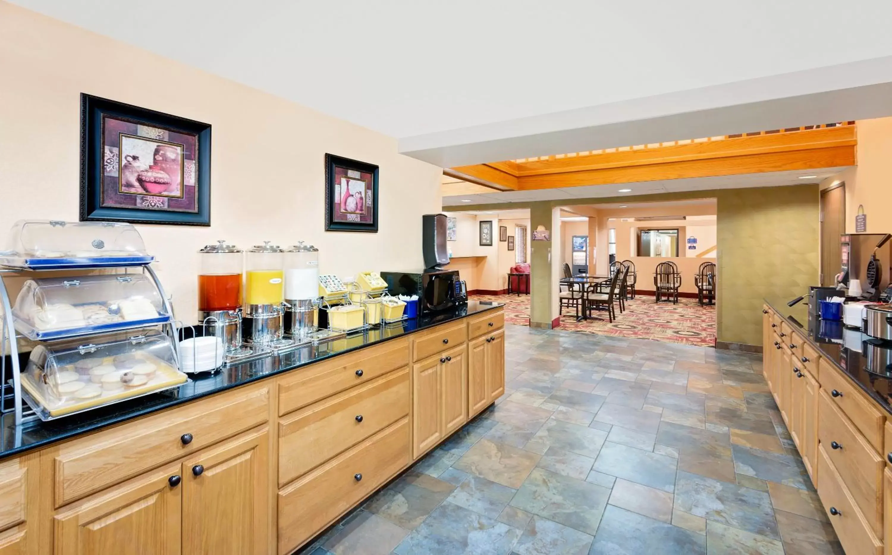 Banquet/Function facilities, Restaurant/Places to Eat in Days Inn by Wyndham Fort Dodge