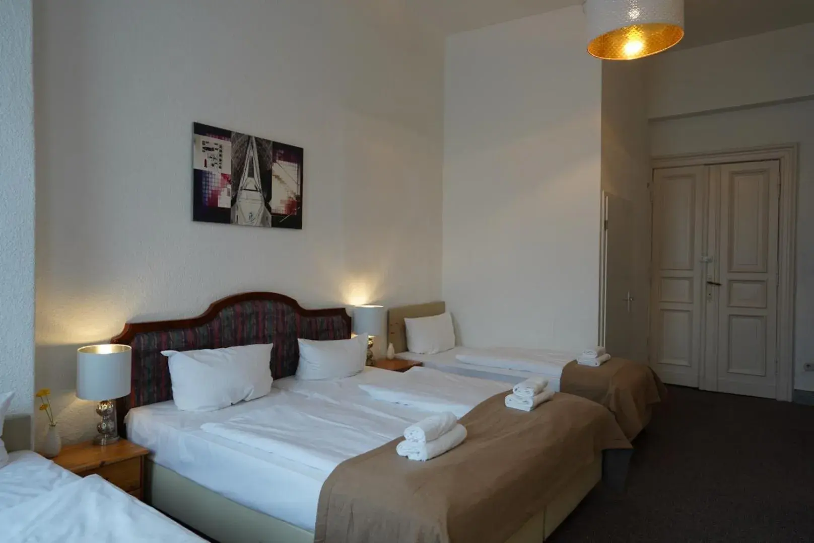 Photo of the whole room, Bed in City Pension Berlin