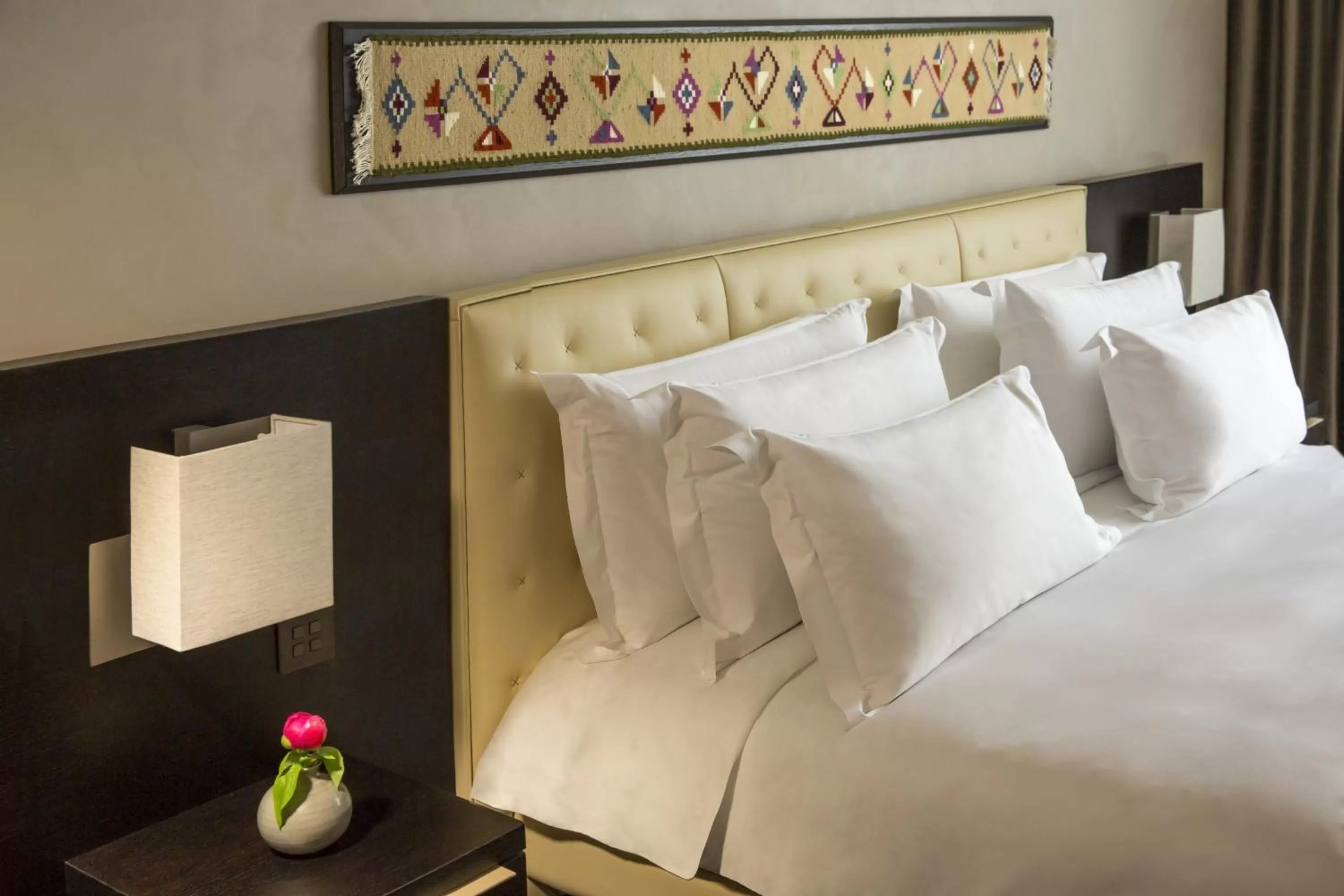 Decorative detail, Bed in BERDS Hotel Chisinau - MGallery Collection