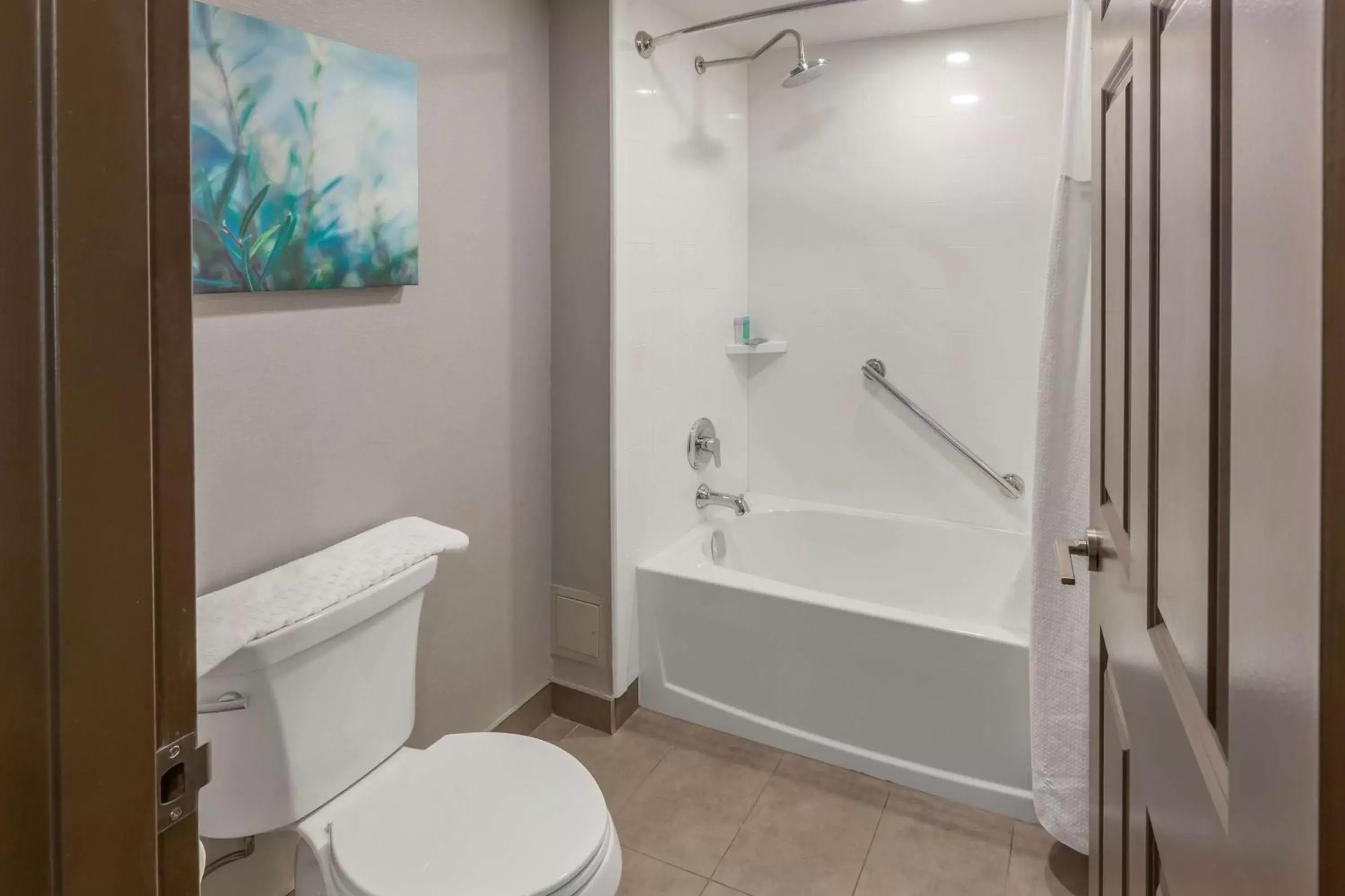 Bathroom in Executive Residency by Best Western Toronto-Mississauga