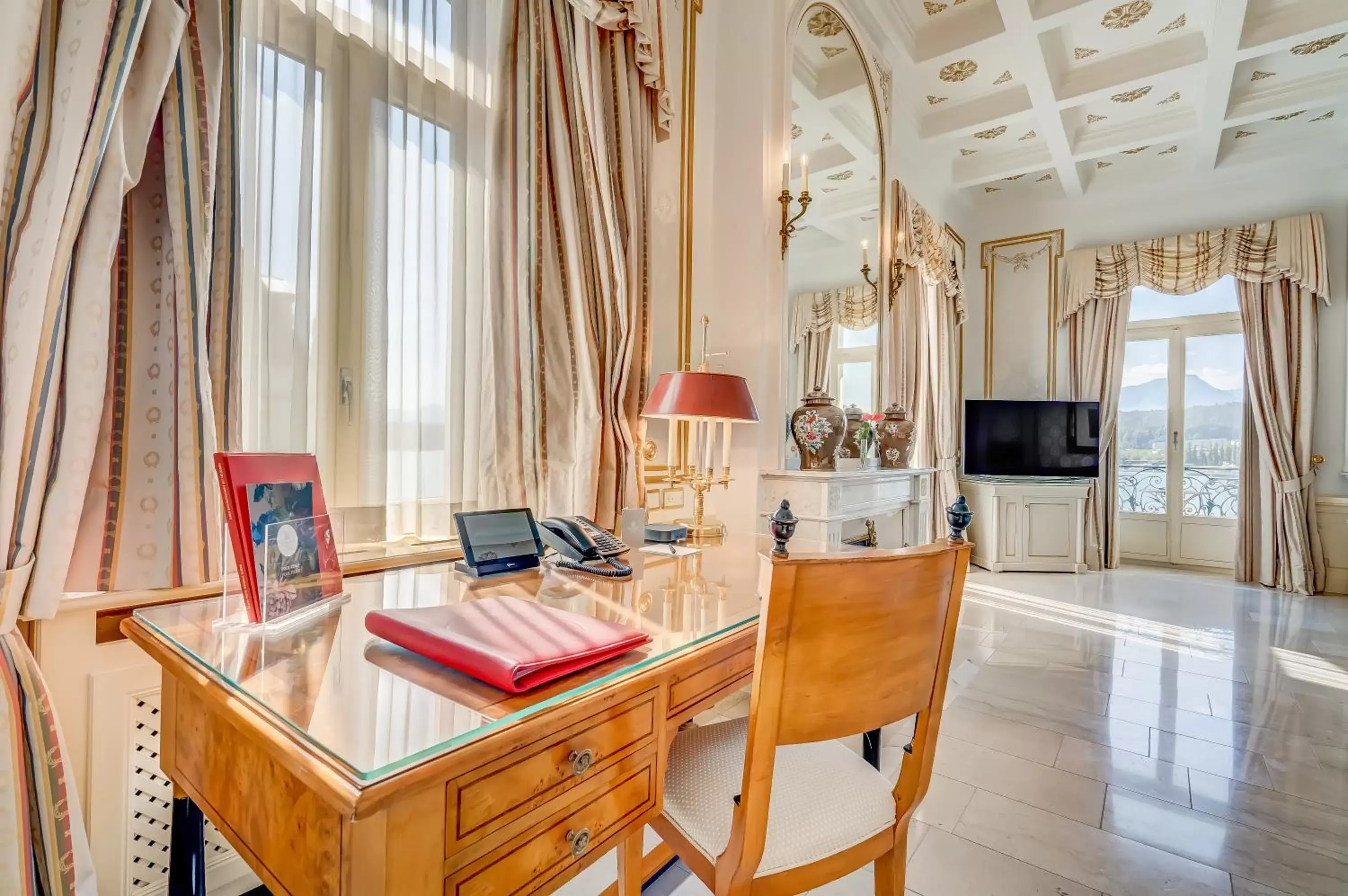 Bedroom, Dining Area in Grand Hotel National Luzern