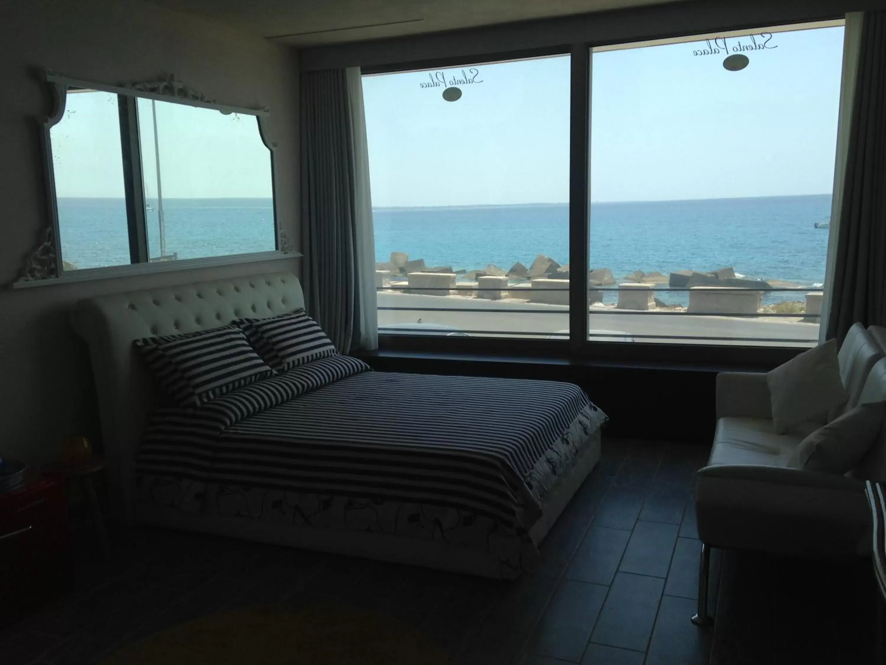 Photo of the whole room, Balcony/Terrace in Salento Palace Bed & Breakfast