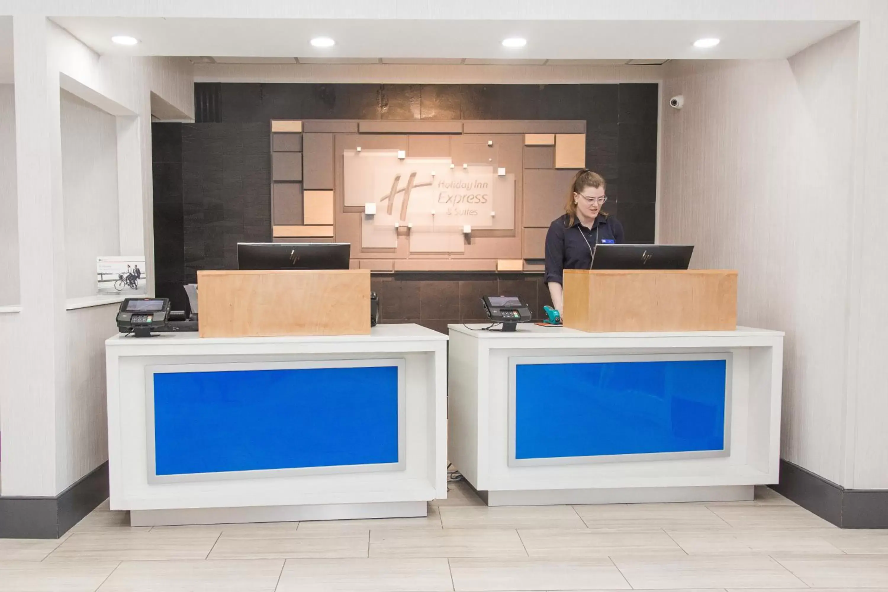 Property building, Lobby/Reception in Holiday Inn Express Hotel & Suites Columbia-Fort Jackson, an IHG Hotel