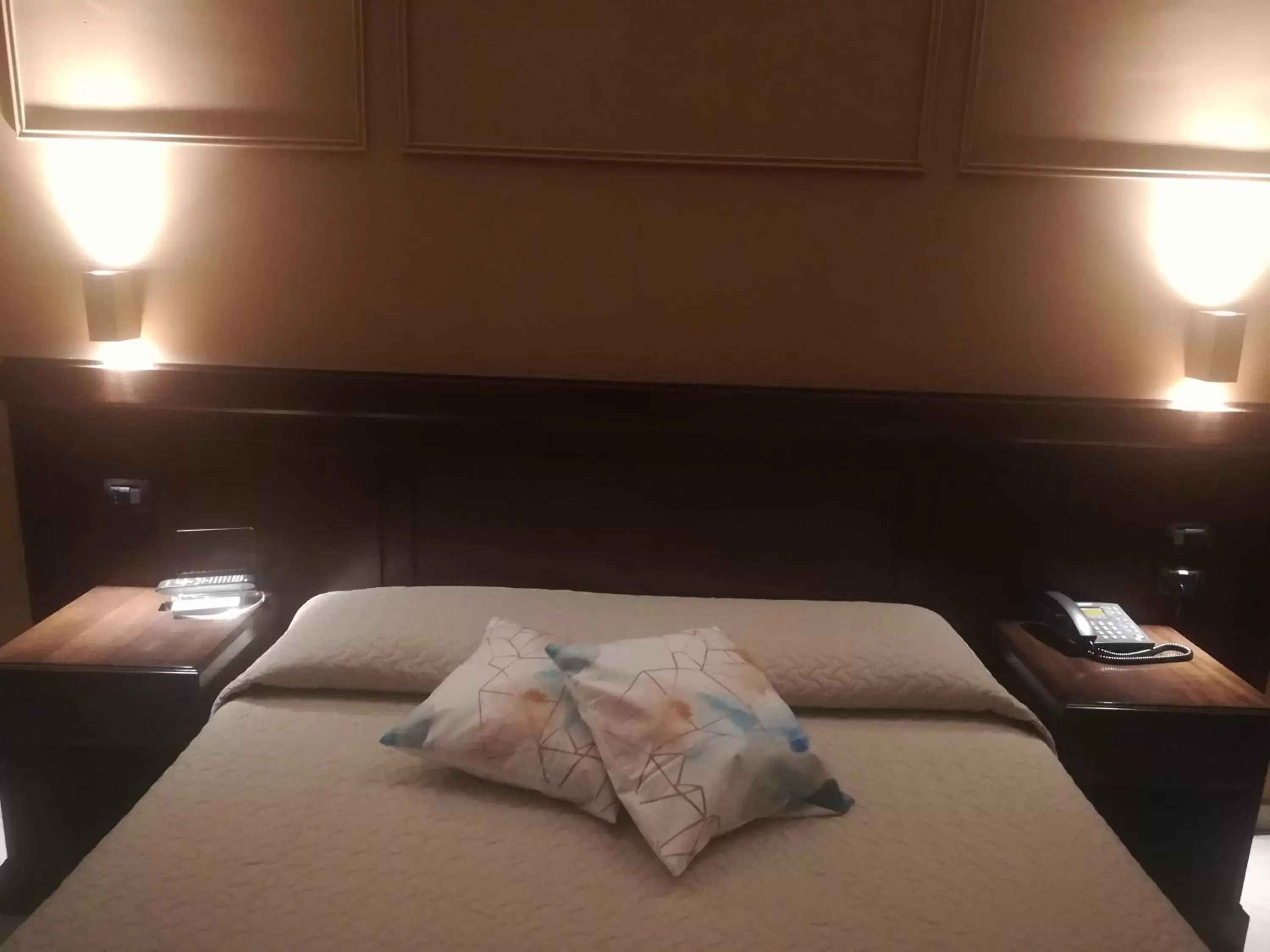 Bed in Albanuova Hotel