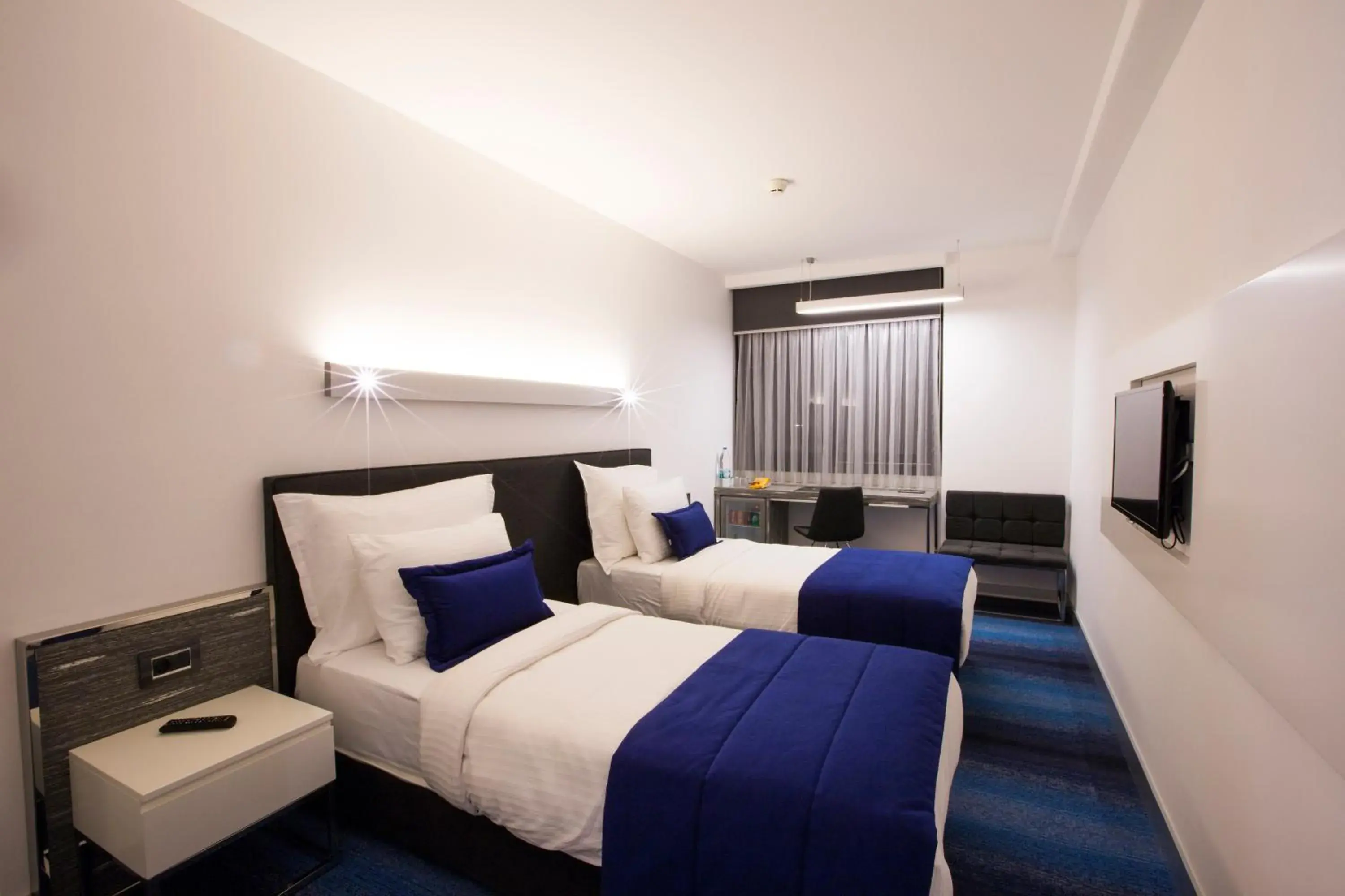 Standard Twin Room in Zeniva Hotel