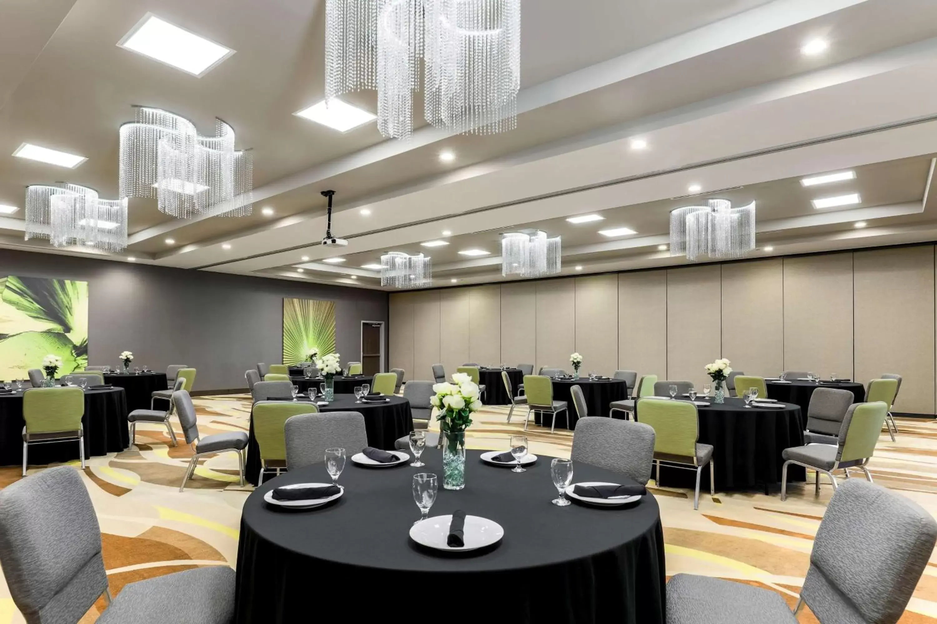 Meeting/conference room, Restaurant/Places to Eat in Hilton Garden Inn Ardmore
