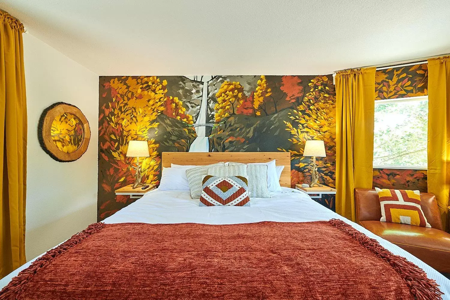 Bedroom in Kenton Hotel
