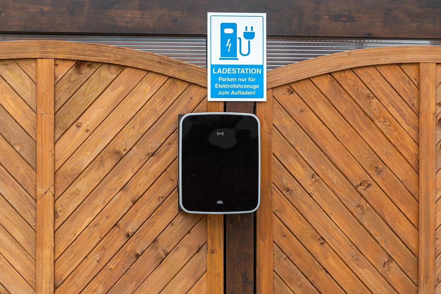 Parking in Das Maximilian - Feines Landhotel am Schliersee