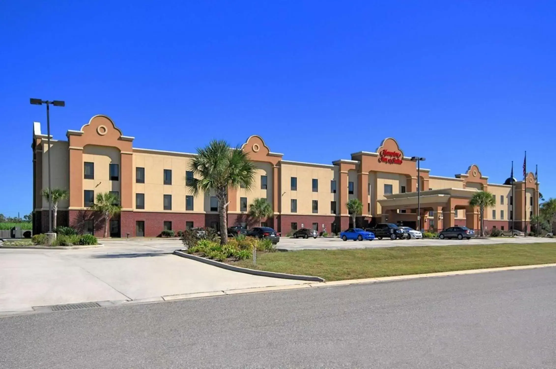 Property Building in Hampton Inn By Hilton And Suites New Iberia