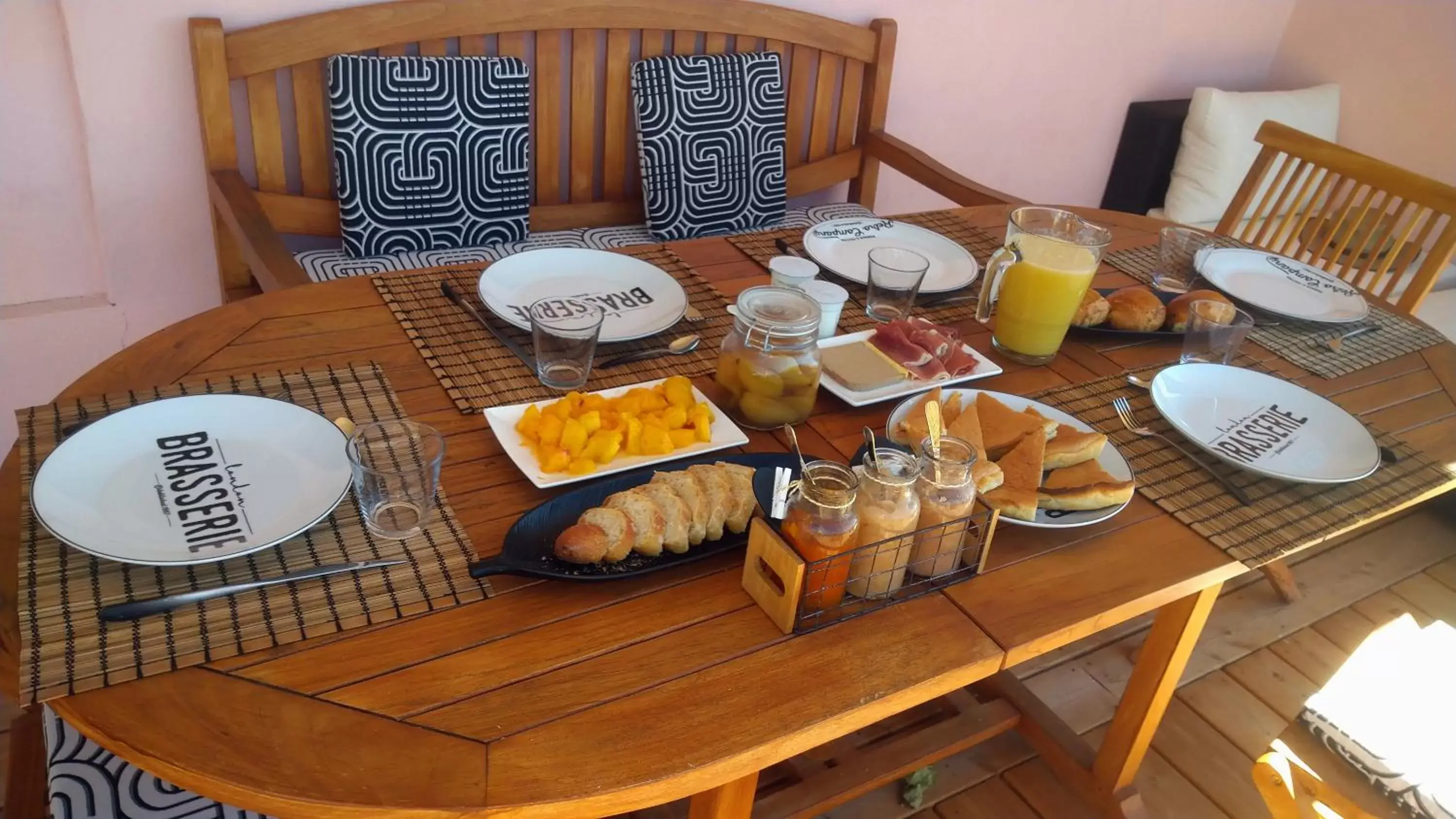 Breakfast, Food in Katsoleil