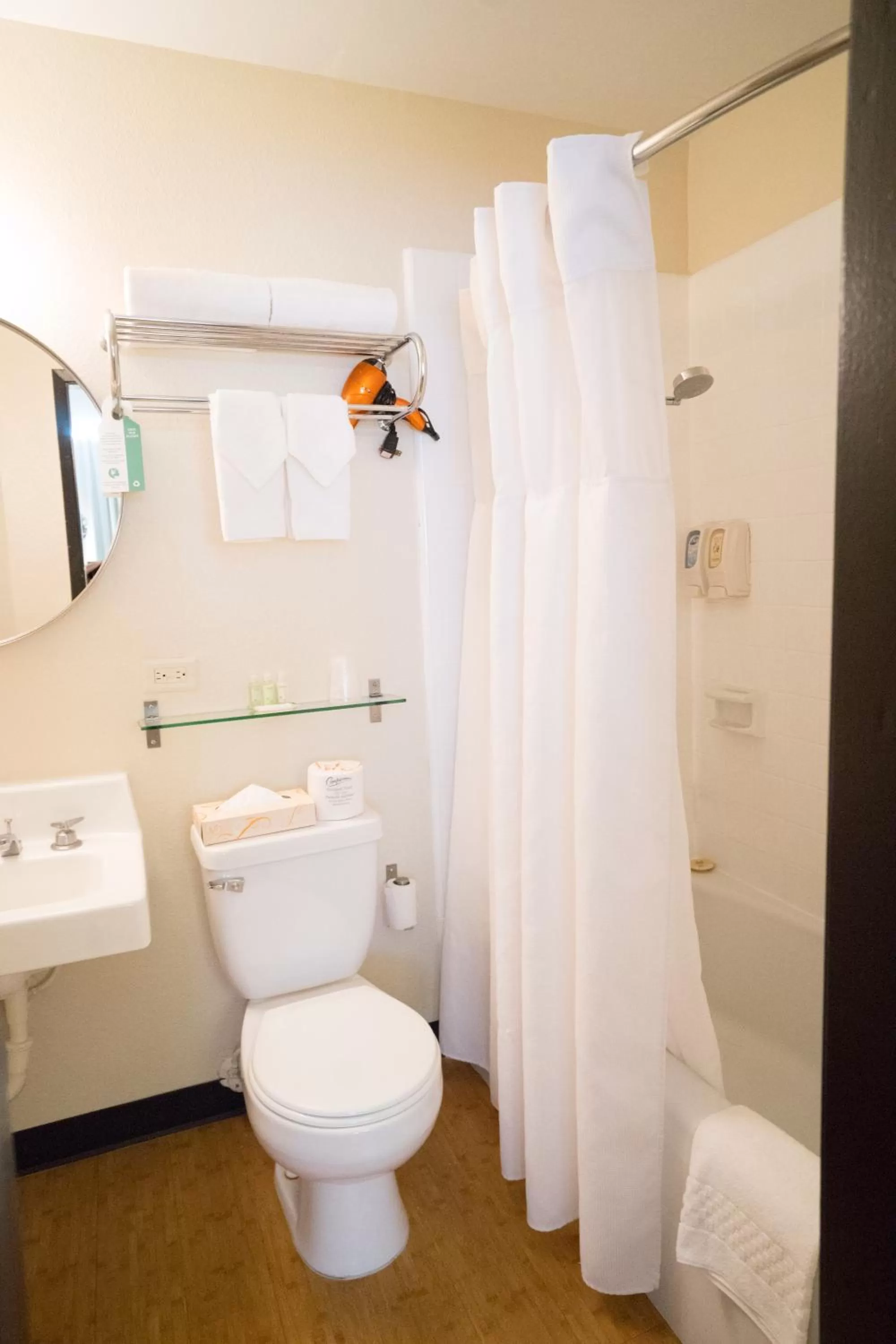 Shower in Stay Hotel Waikiki