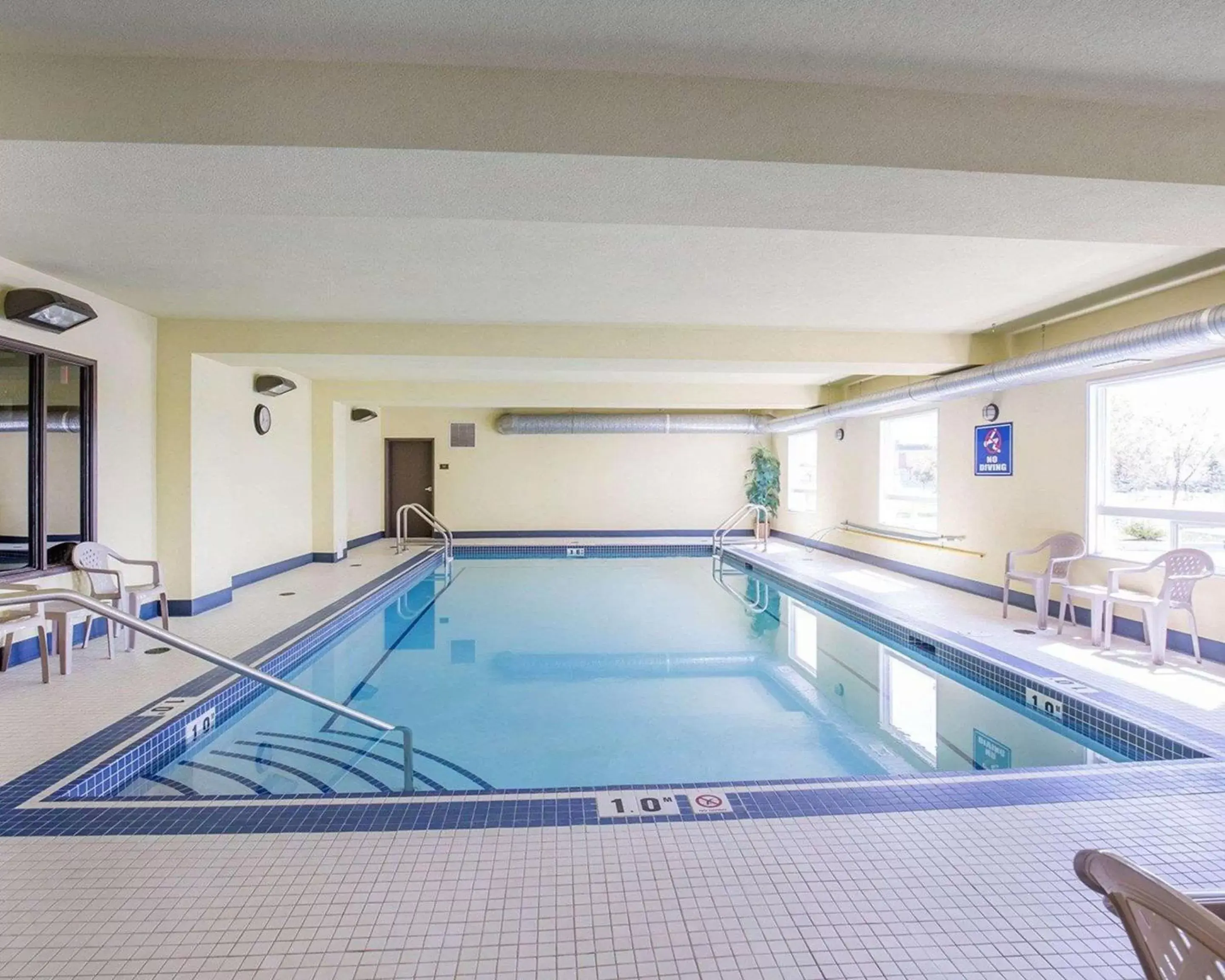 On site, Swimming Pool in Comfort Inn & Suites Airdrie