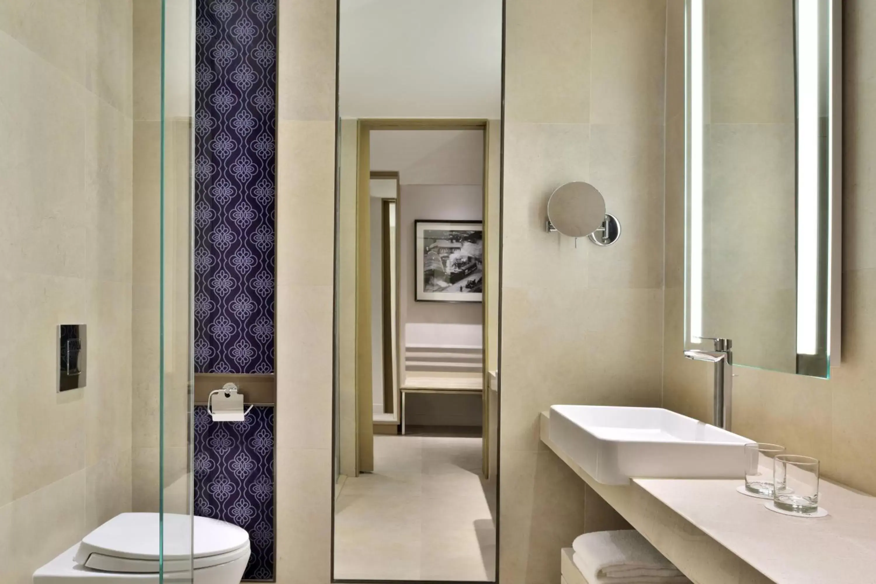 Bathroom in Courtyard by Marriott Siliguri