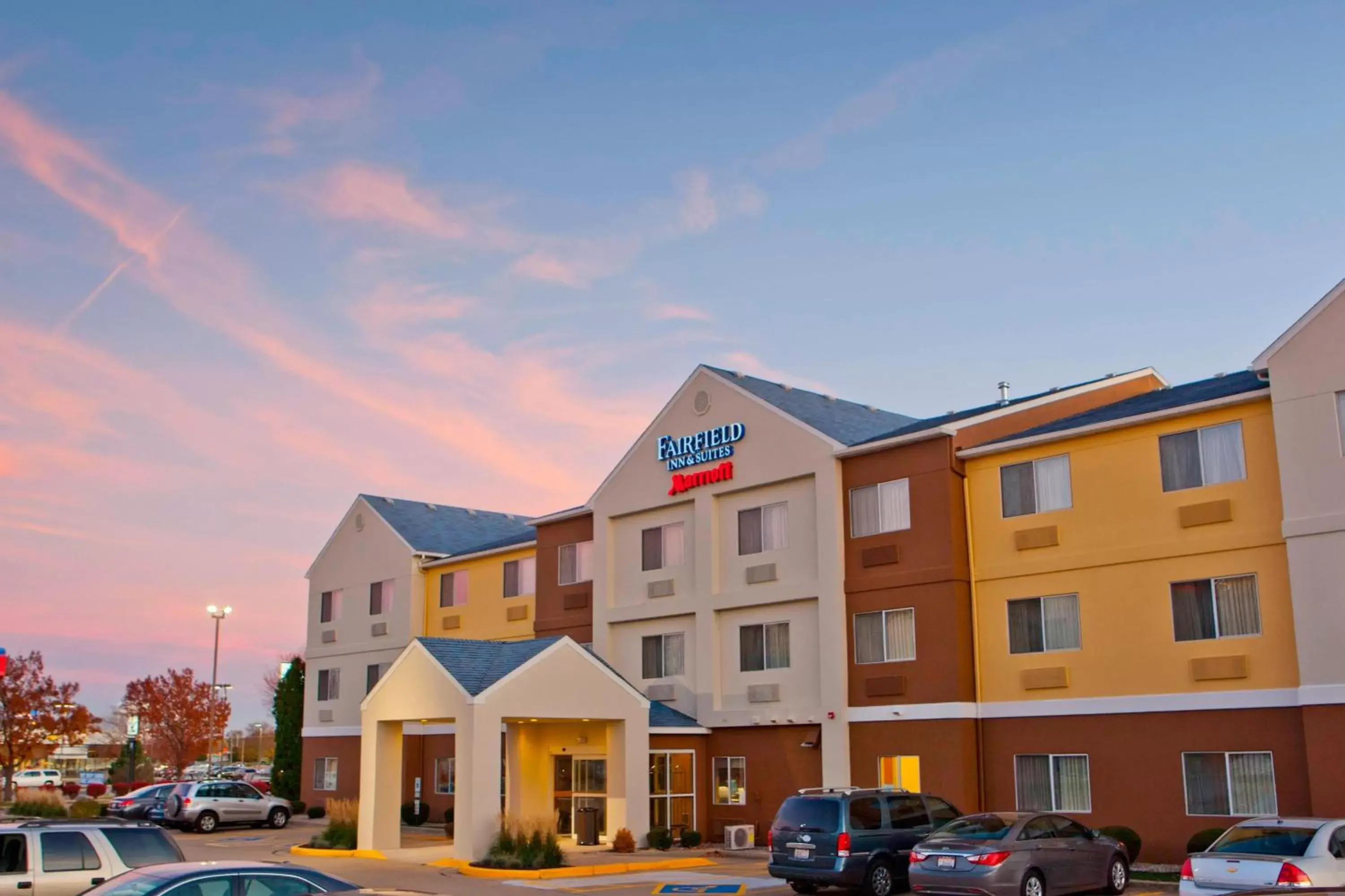 Property Building in Fairfield Inn & Suites by Marriott Champaign