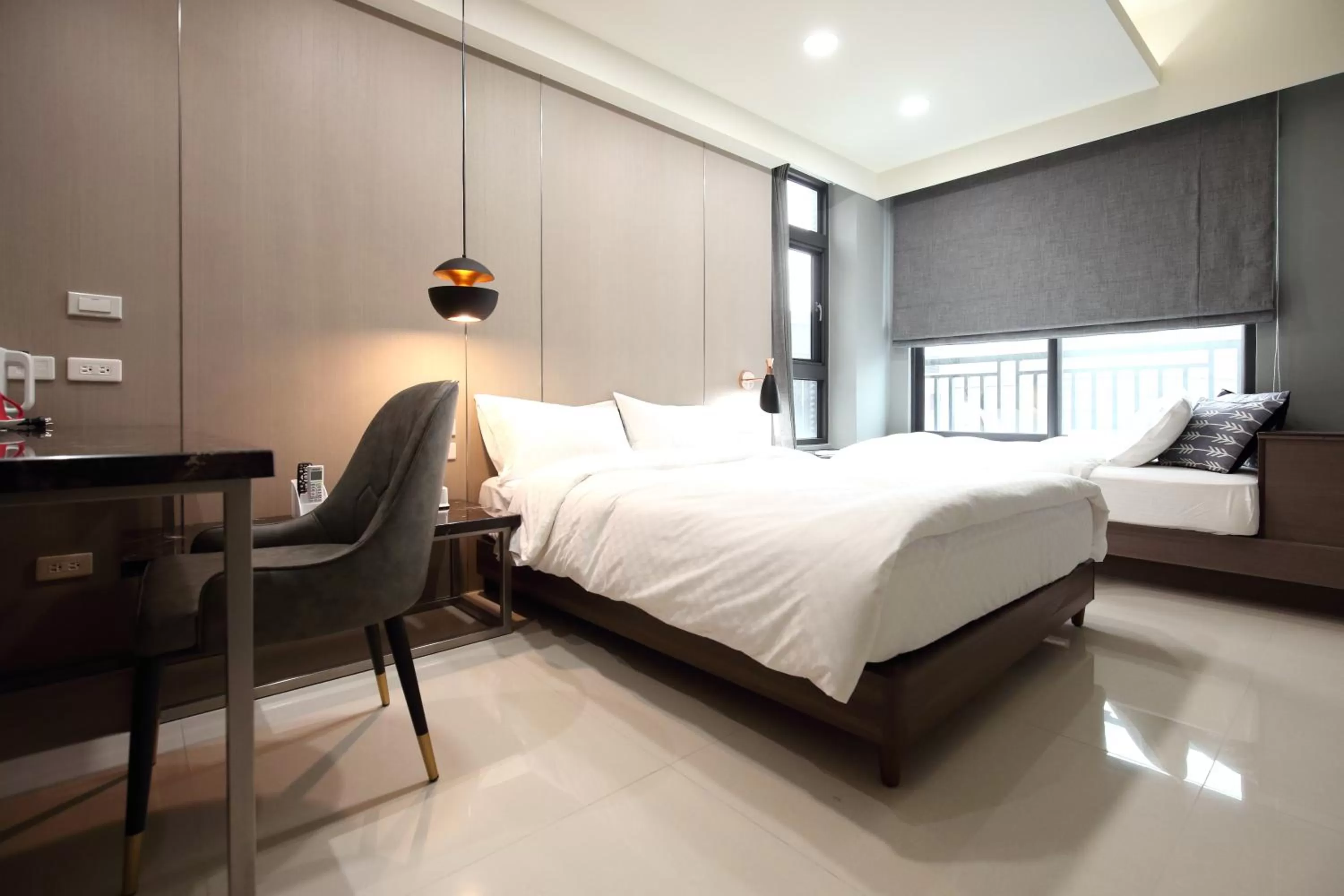 Bed in 52 travelers home (with elevator)