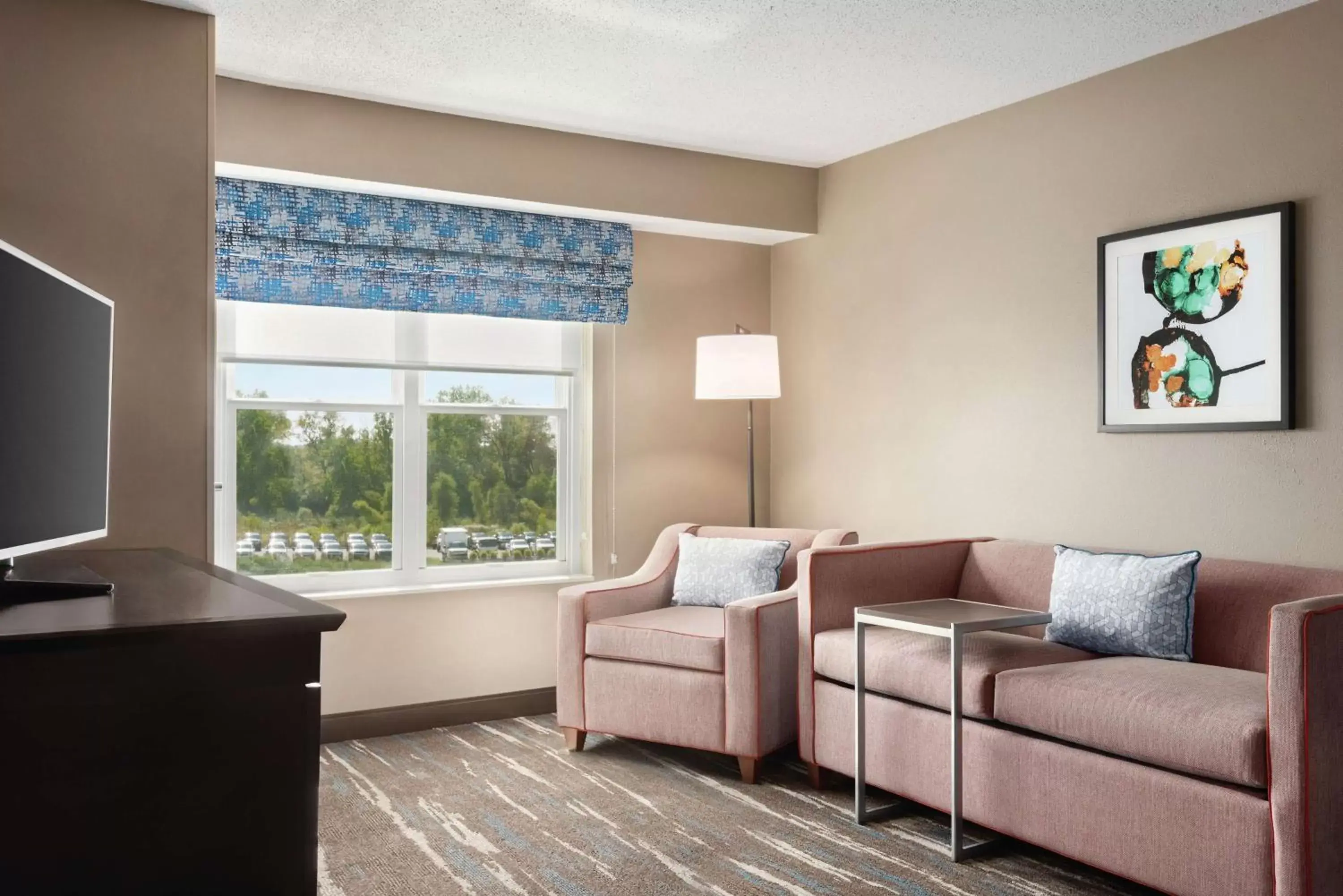 Living room, Seating Area in Hampton Inn & Suites Fort Wayne-North