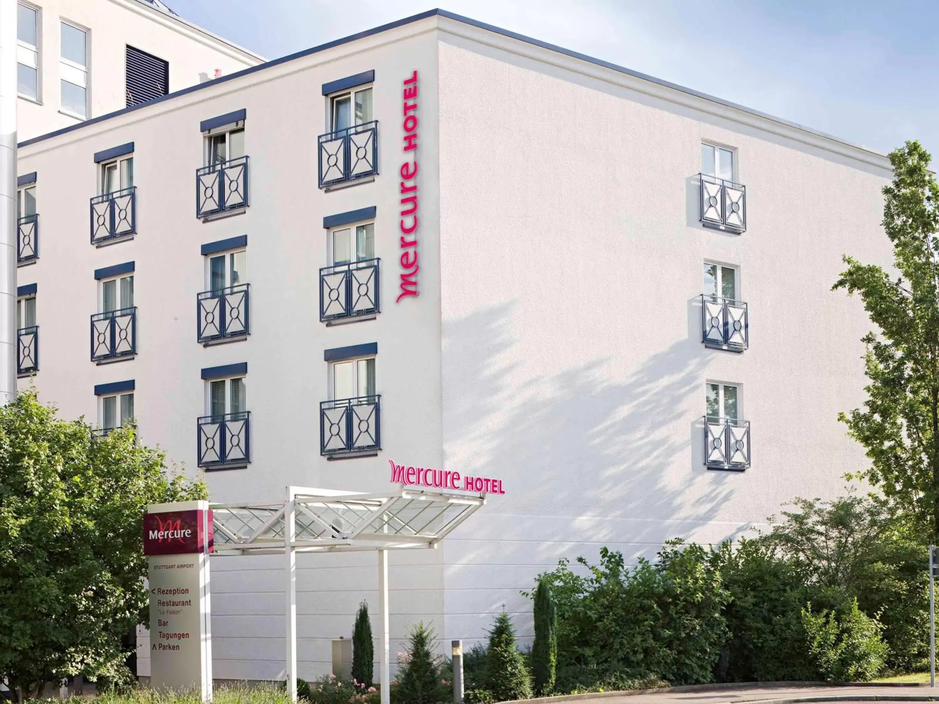 Property building in Mercure Hotel Stuttgart Airport Messe