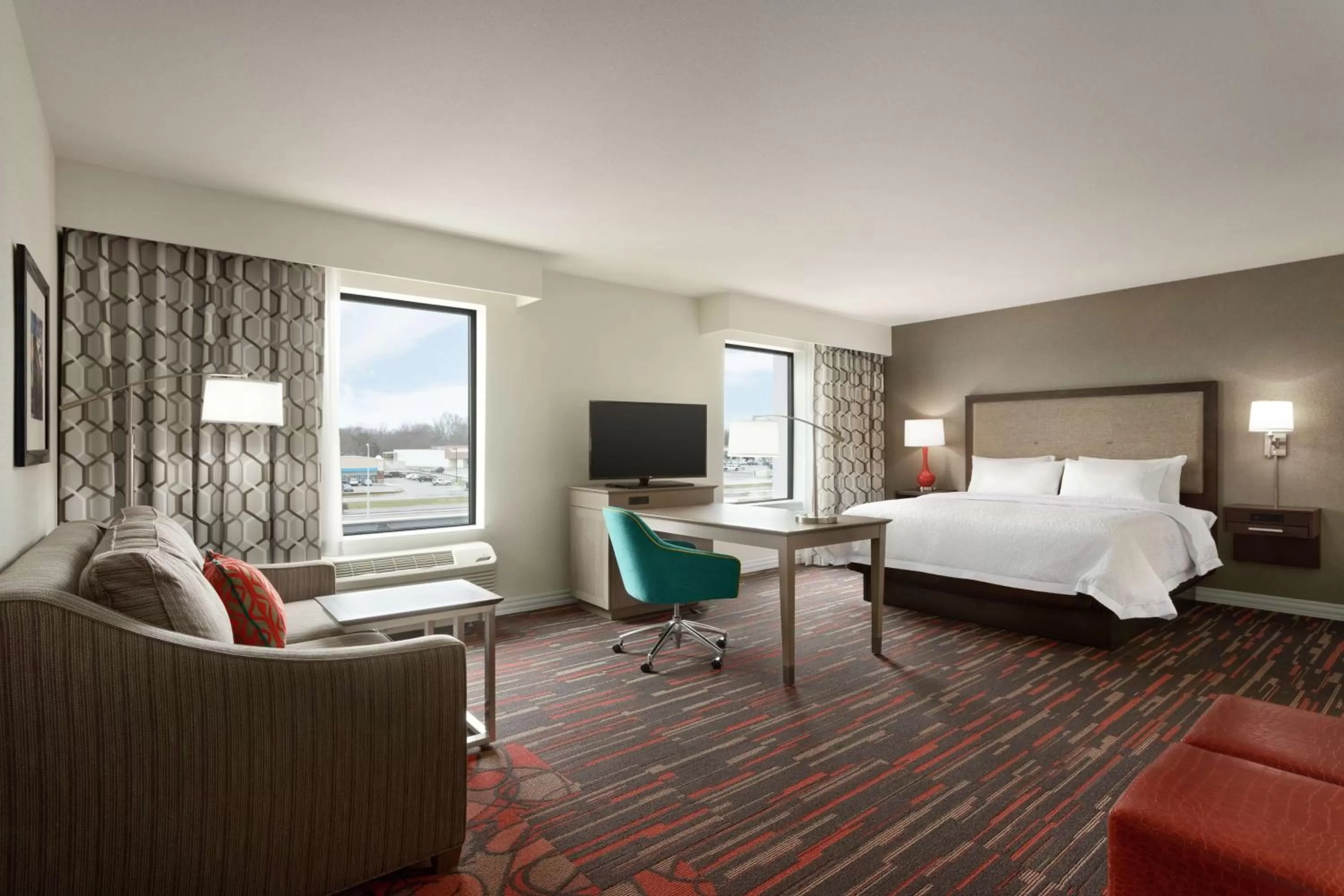 Bedroom, Bed in Hampton Inn & Suites St. Louis/Alton, IL