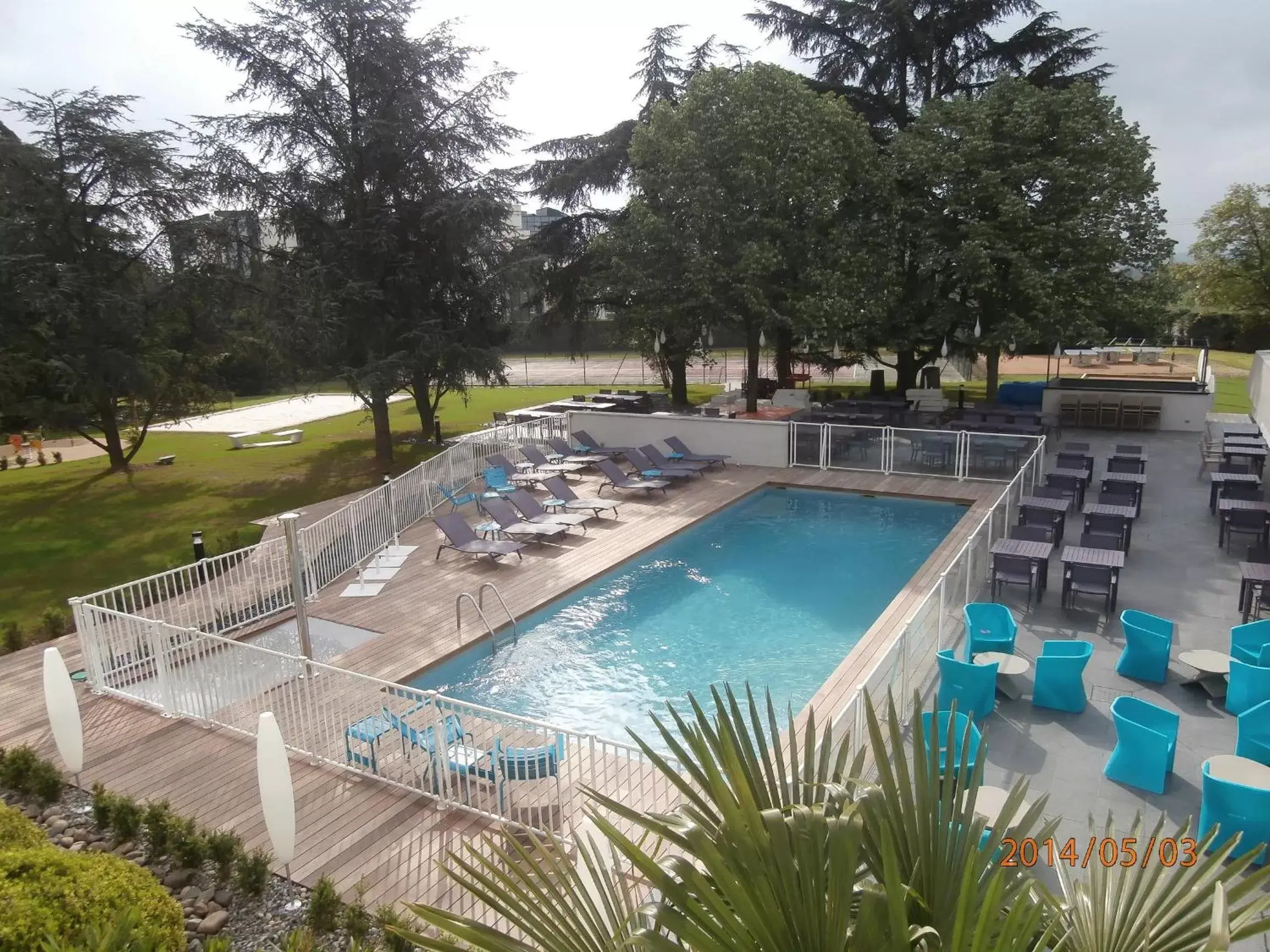View (from property/room), Swimming Pool in Novotel Toulouse Purpan Aéroport