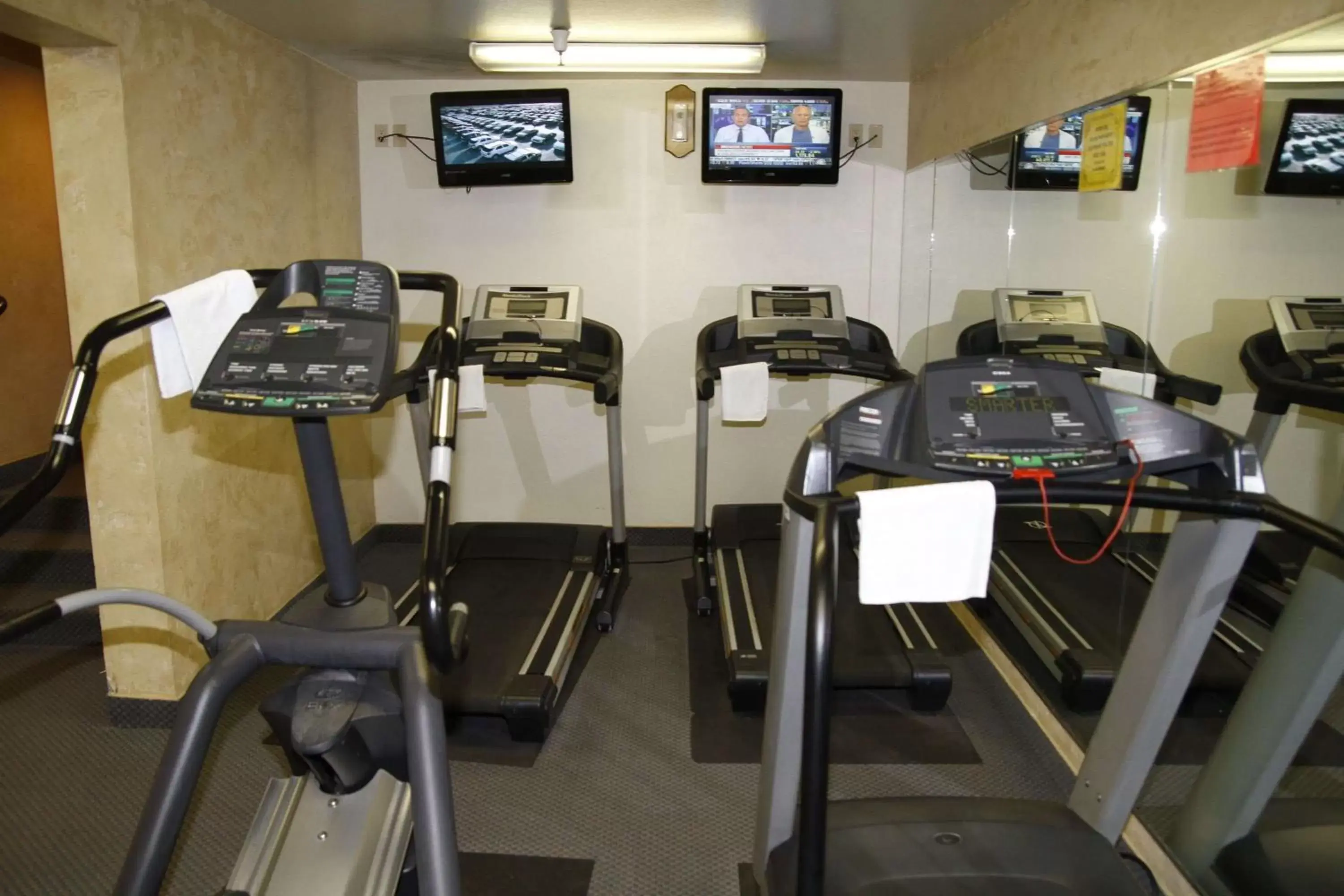 Fitness centre/facilities, Fitness Center/Facilities in Ramada by Wyndham Viscount Suites Tucson East