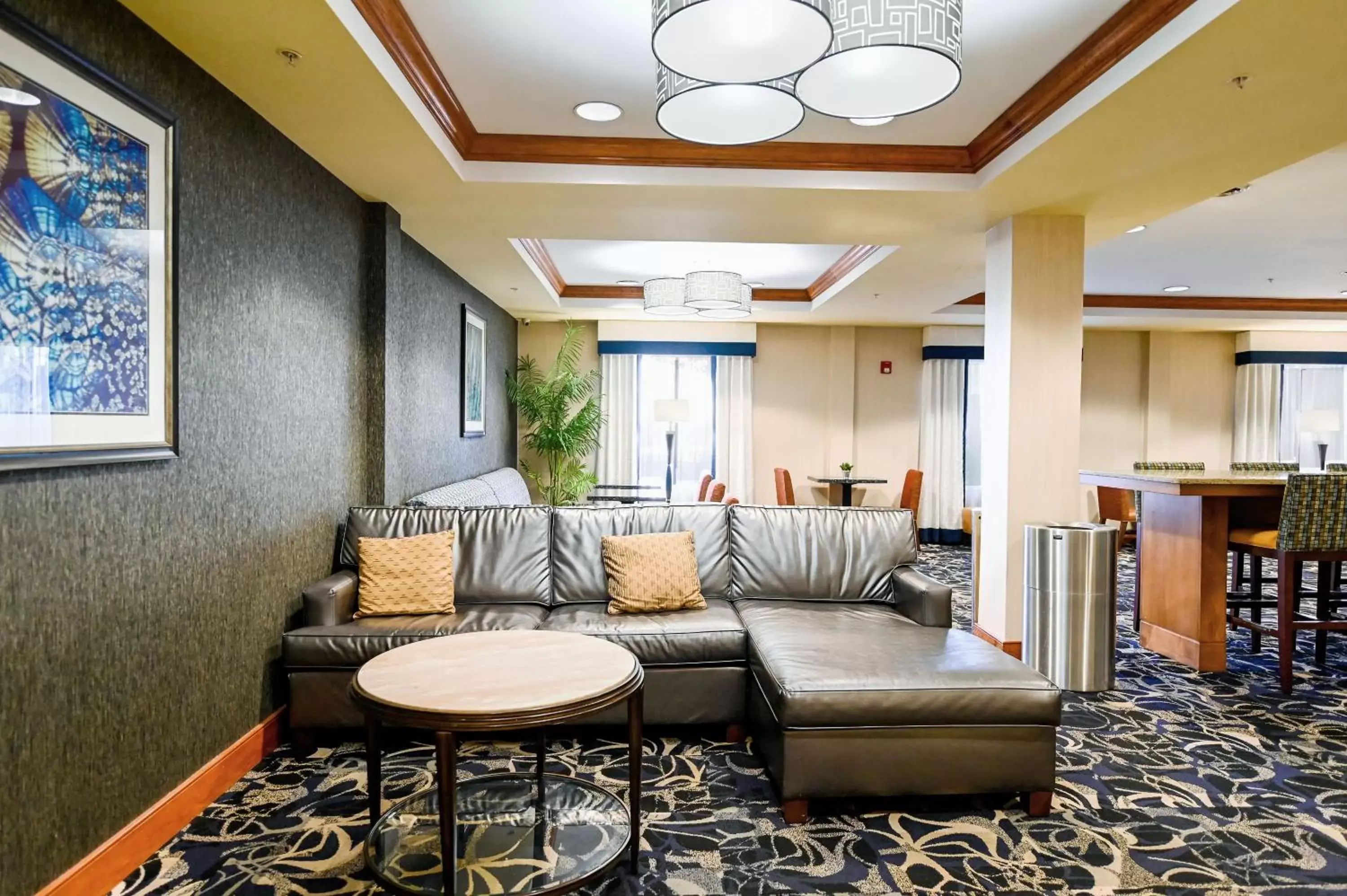 Lobby or reception in Holiday Inn Express Ashland, an IHG Hotel