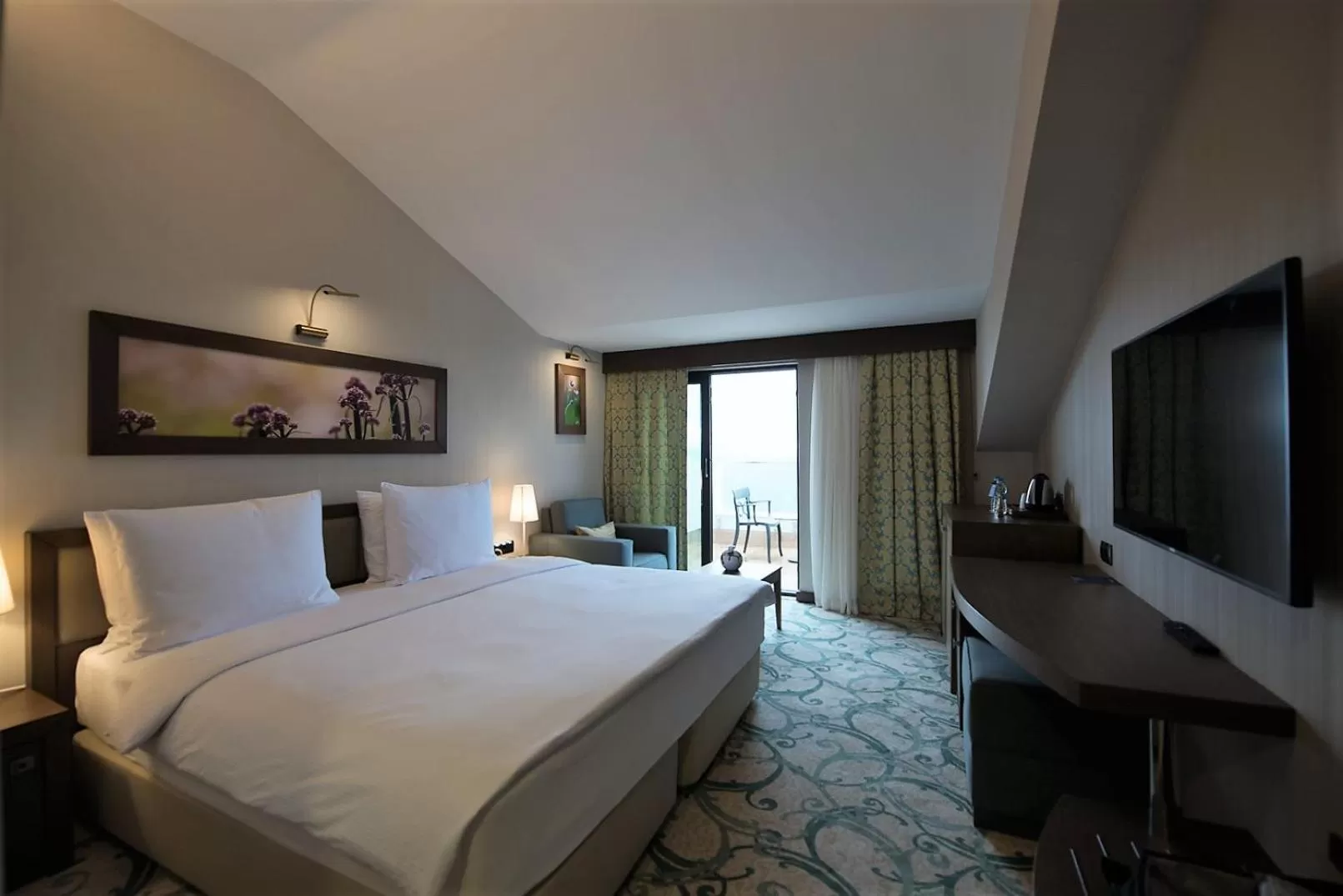 Shower, Bed in Radisson Blu Hotel, Ordu