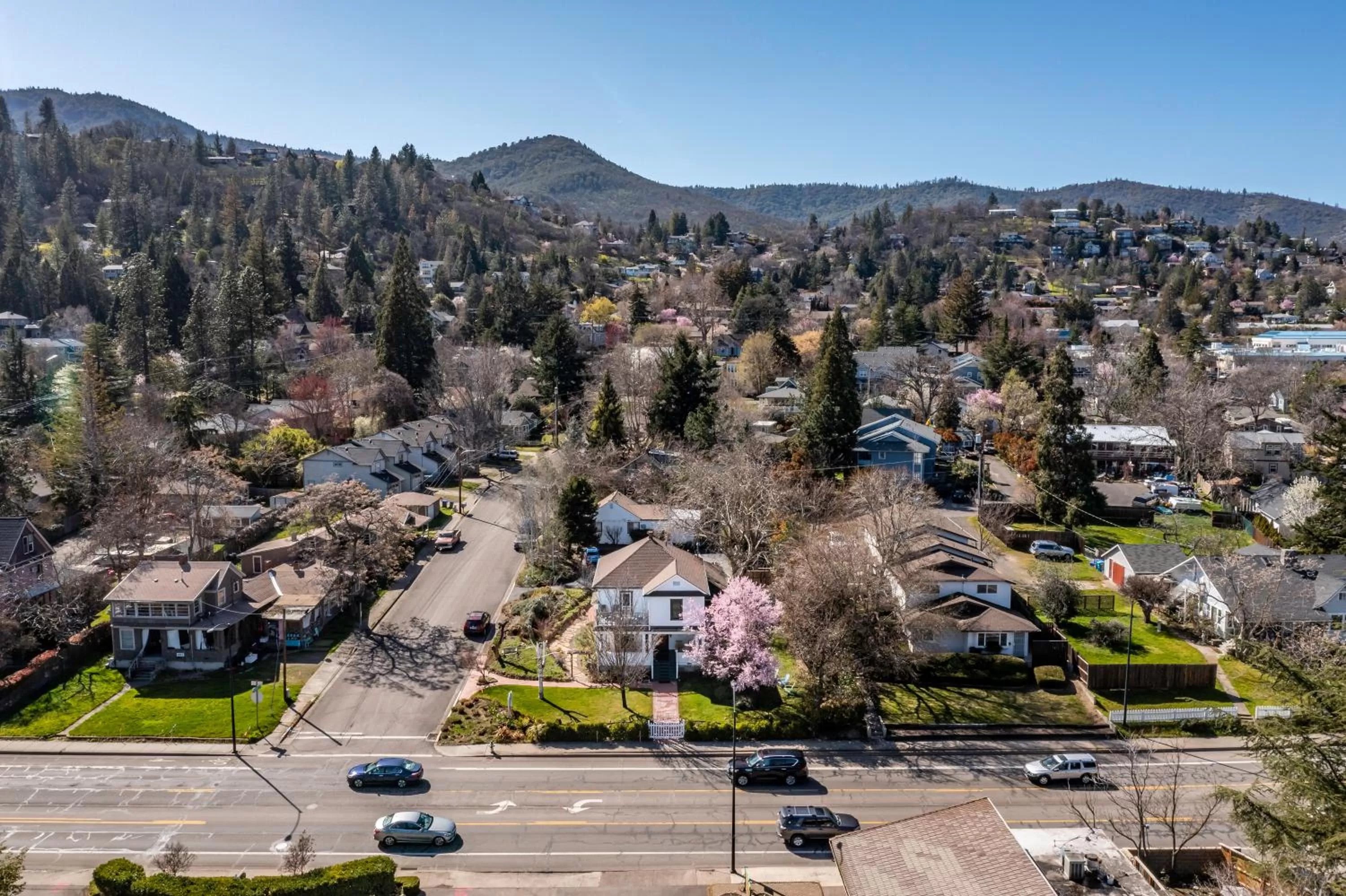 Property building in Abigail's Bed and Breakfast Inn