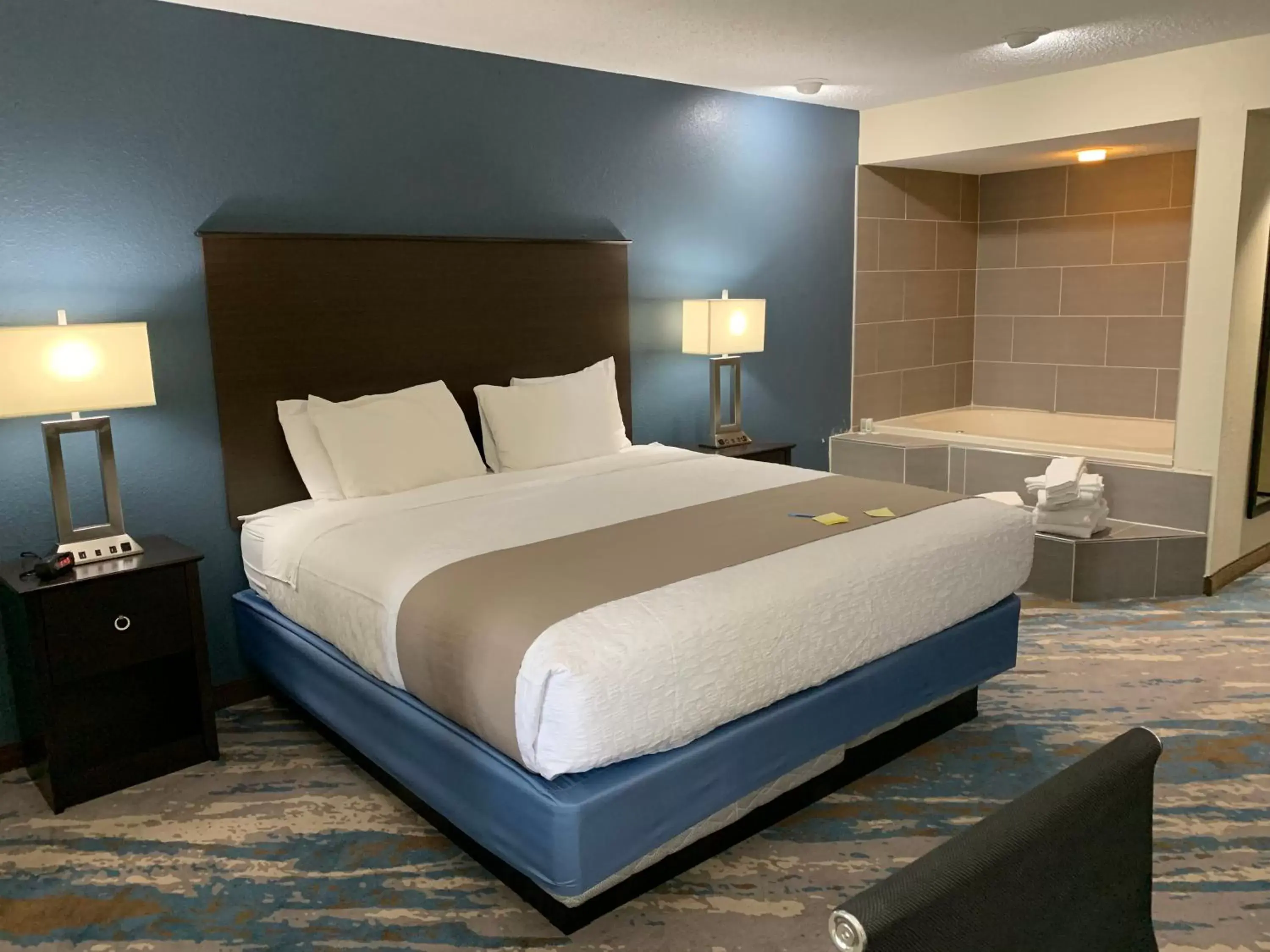 Bed in AmericInn by Wyndham Prairie du Chien