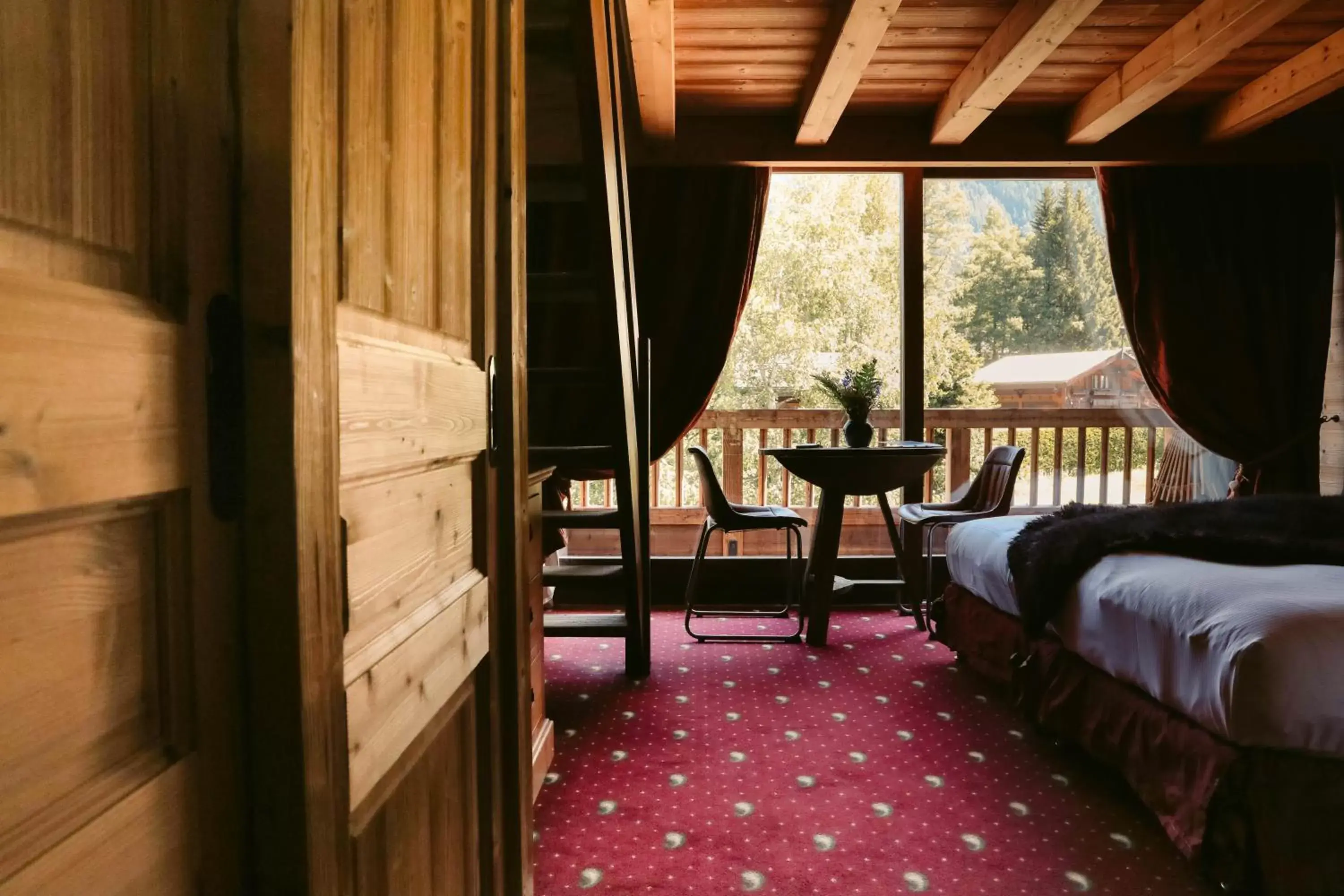 Bedroom, Seating Area in Les Grands Montets Hotel & Spa