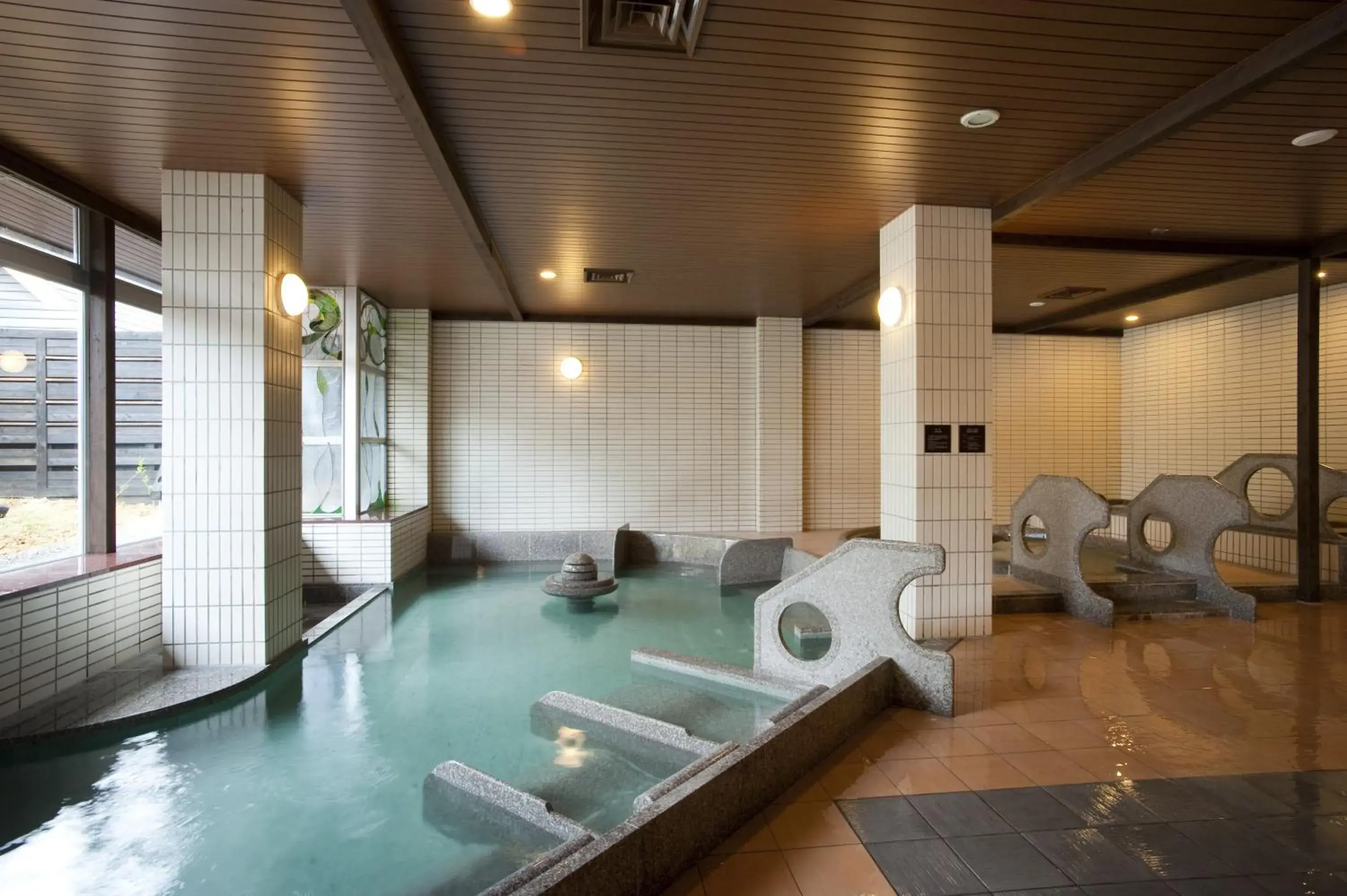 Hot Spring Bath, Swimming Pool in Lake Shikotsu Tsuruga Resort Spa Mizu no Uta