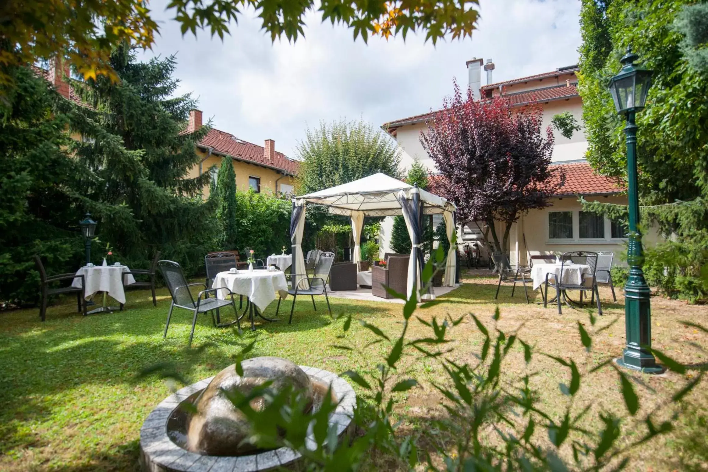 Facade/entrance in Residenz Royal Facade/entrance in Residenz Royal