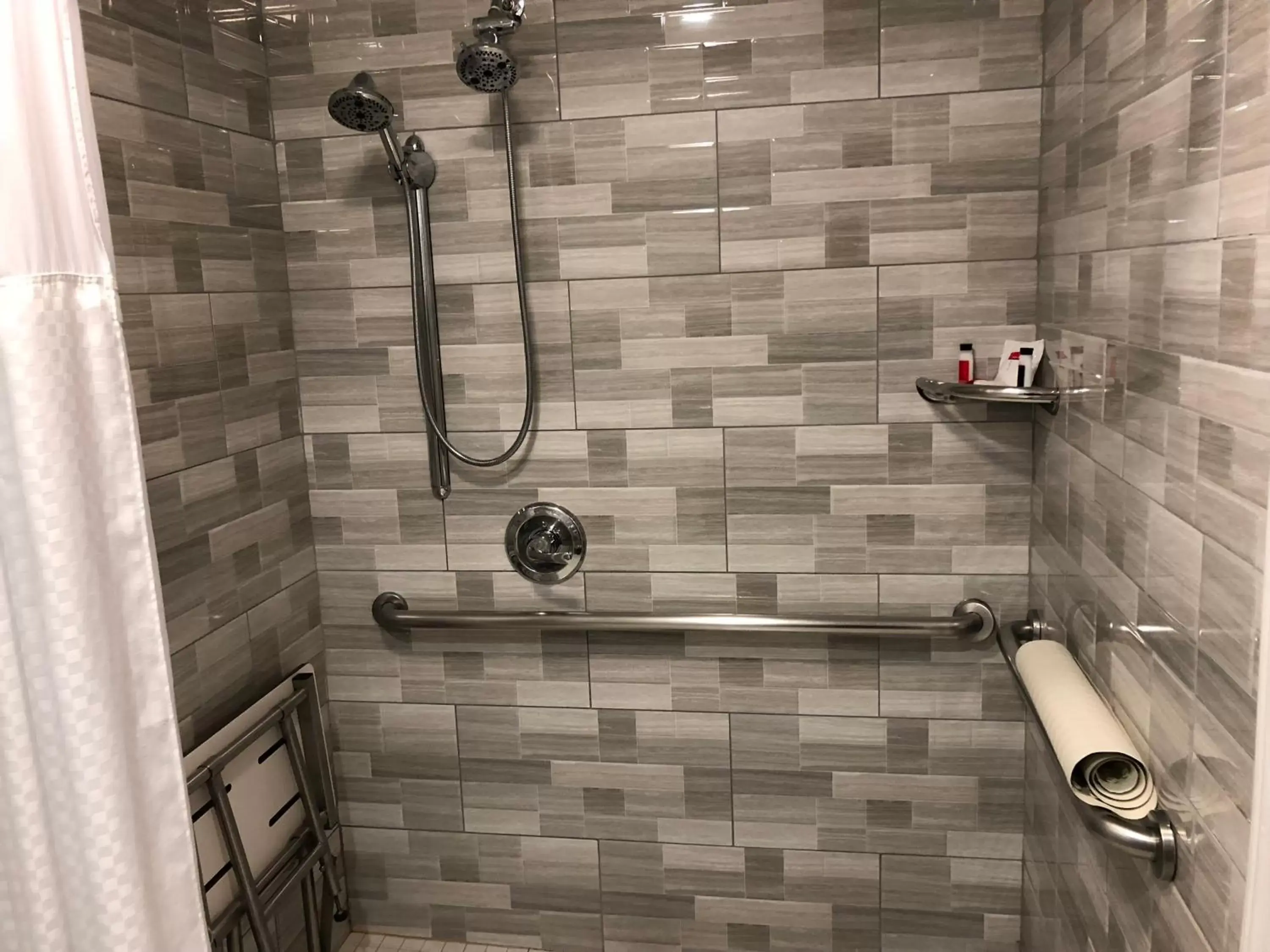 Shower, Bathroom in Super 8 by Wyndham San Bruno /SF Intl Arpt West