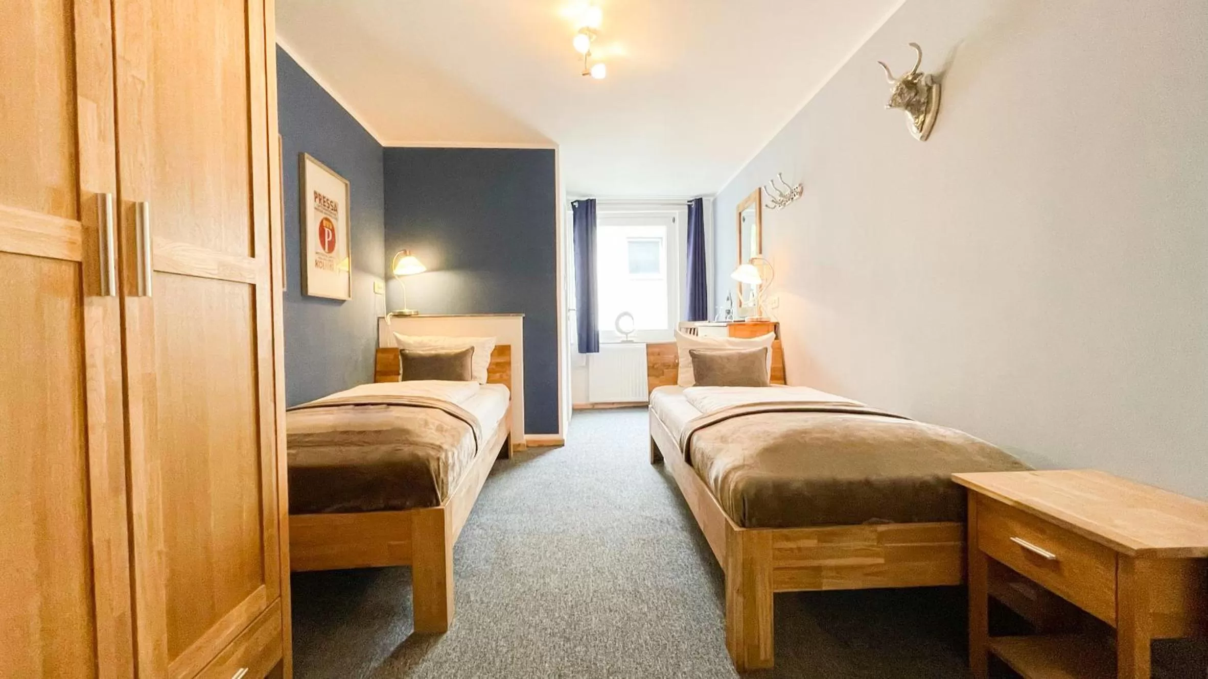 Photo of the whole room, Bed in Rhein Hotel St. Martin