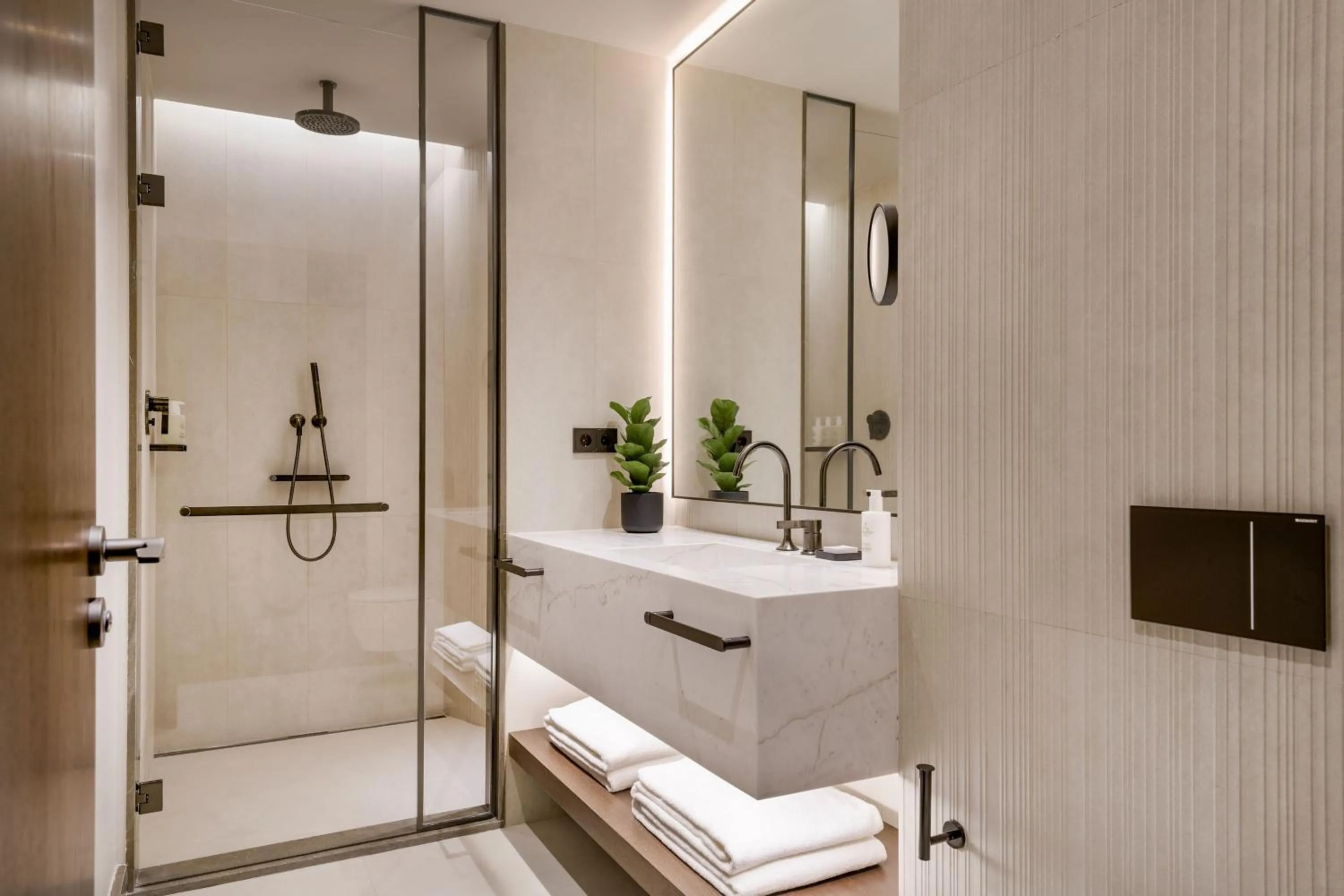 Bathroom in JW Marriott Hotel Madrid