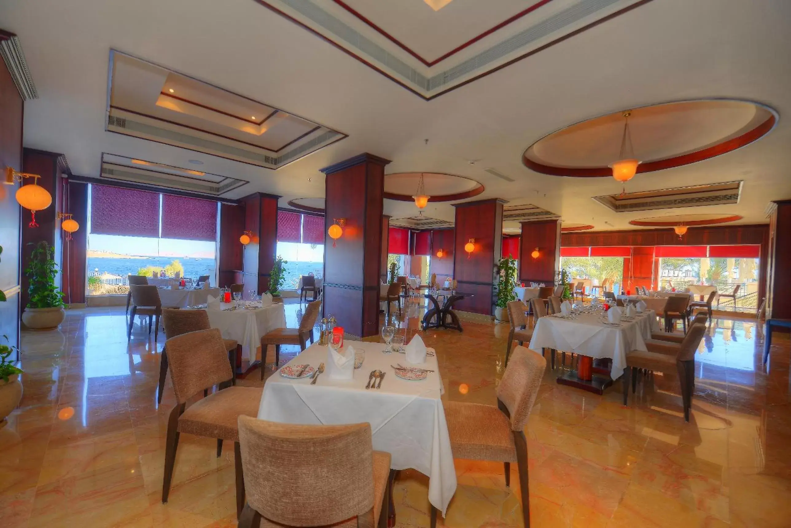 Restaurant/Places to Eat in Stella Di Mare Beach Hotel & Spa