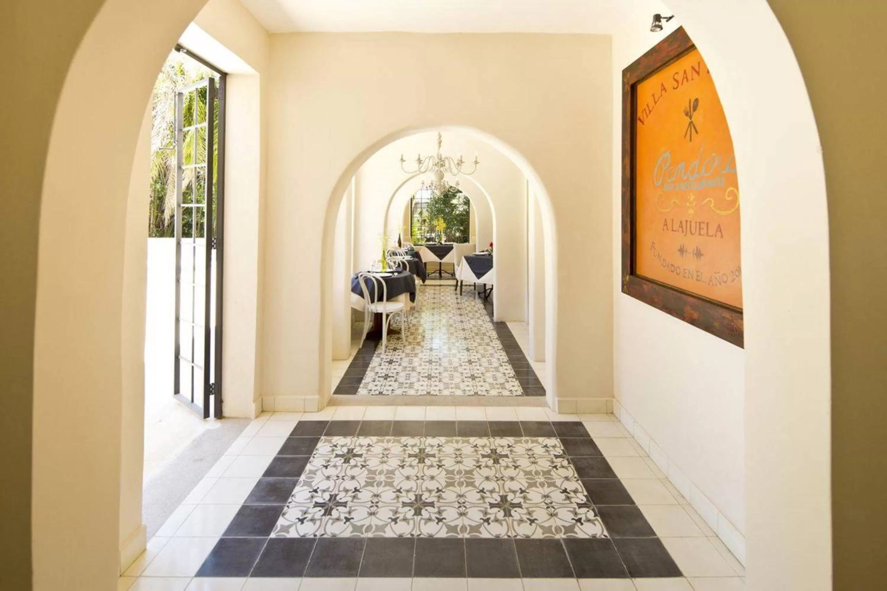 Day in Villa San Ignacio