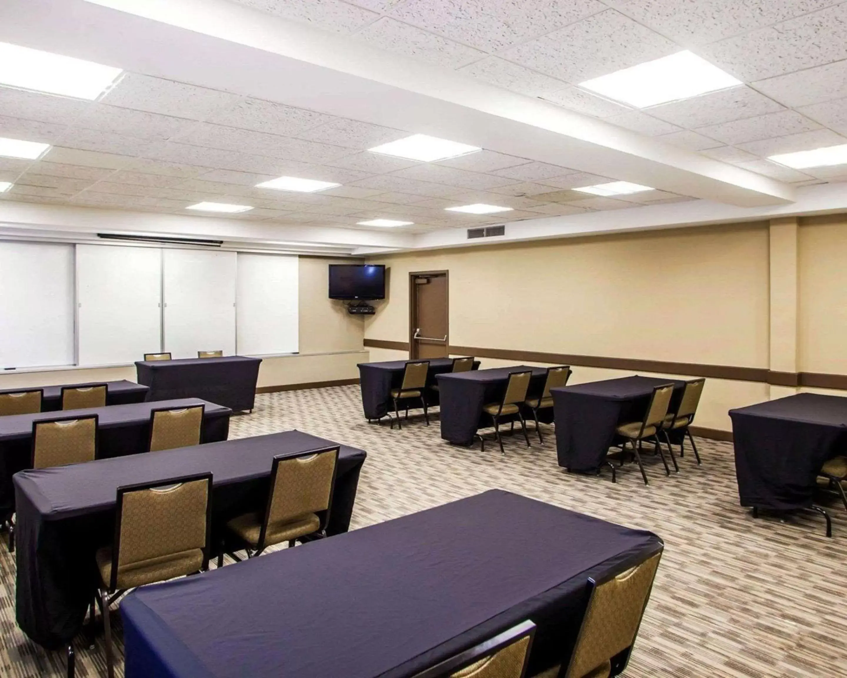 Meeting/conference room in Quality Inn & Suites Peoria