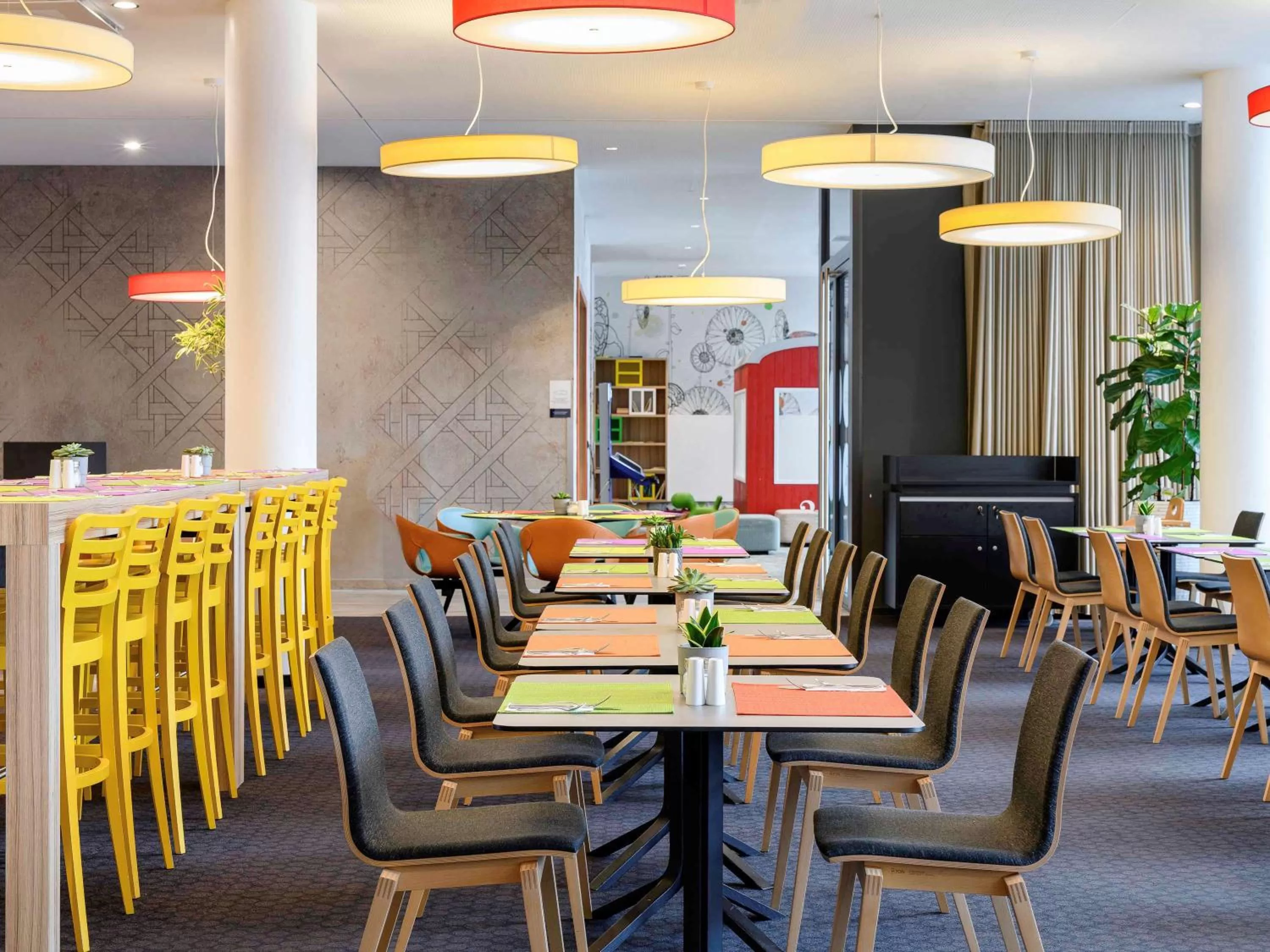 Restaurant/places to eat in Novotel Wien Hauptbahnhof