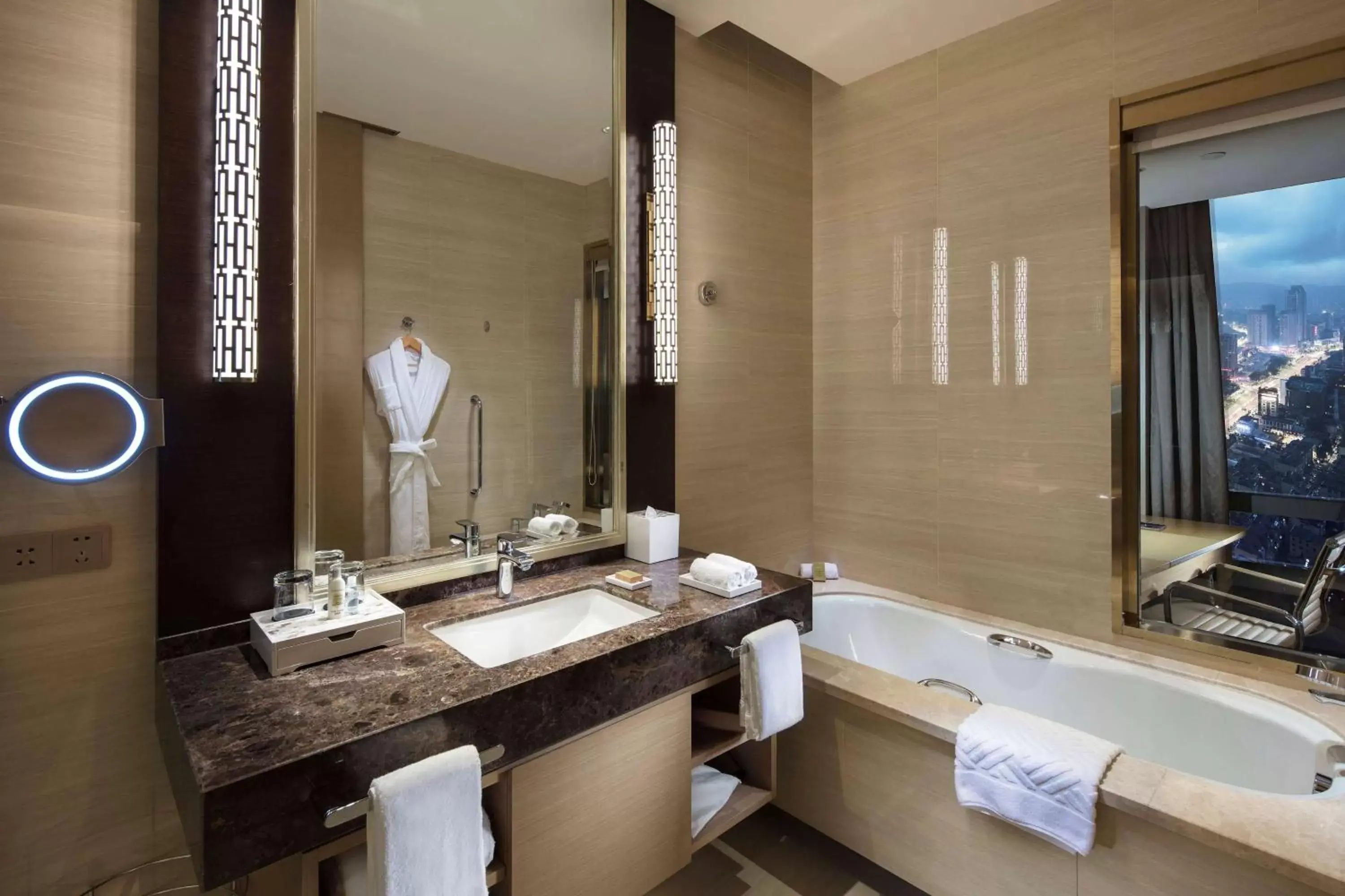 Bathroom in Hilton Yantai